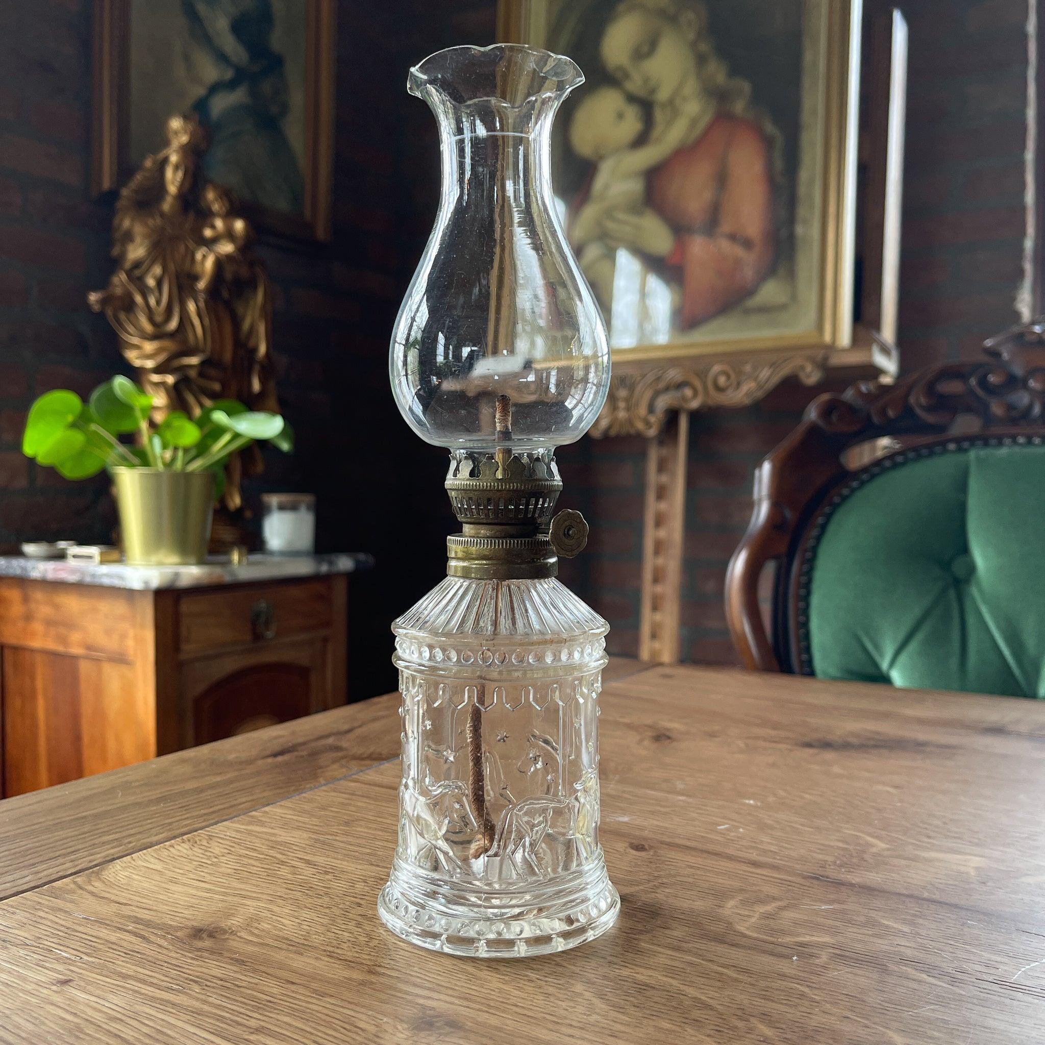 Antieke olielamp Carousel - Bamestra Curiosa