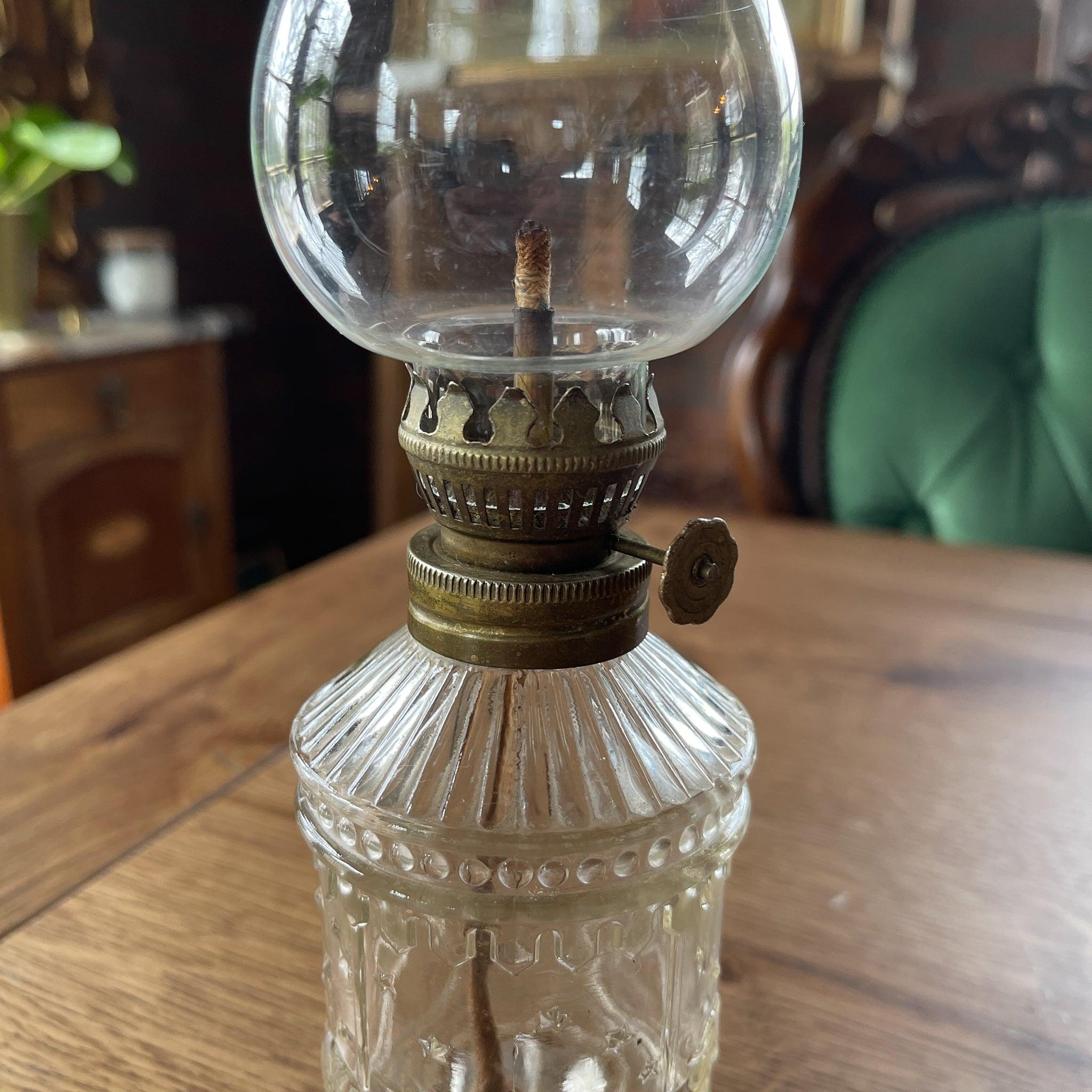 Antieke olielamp Carousel - Bamestra Curiosa