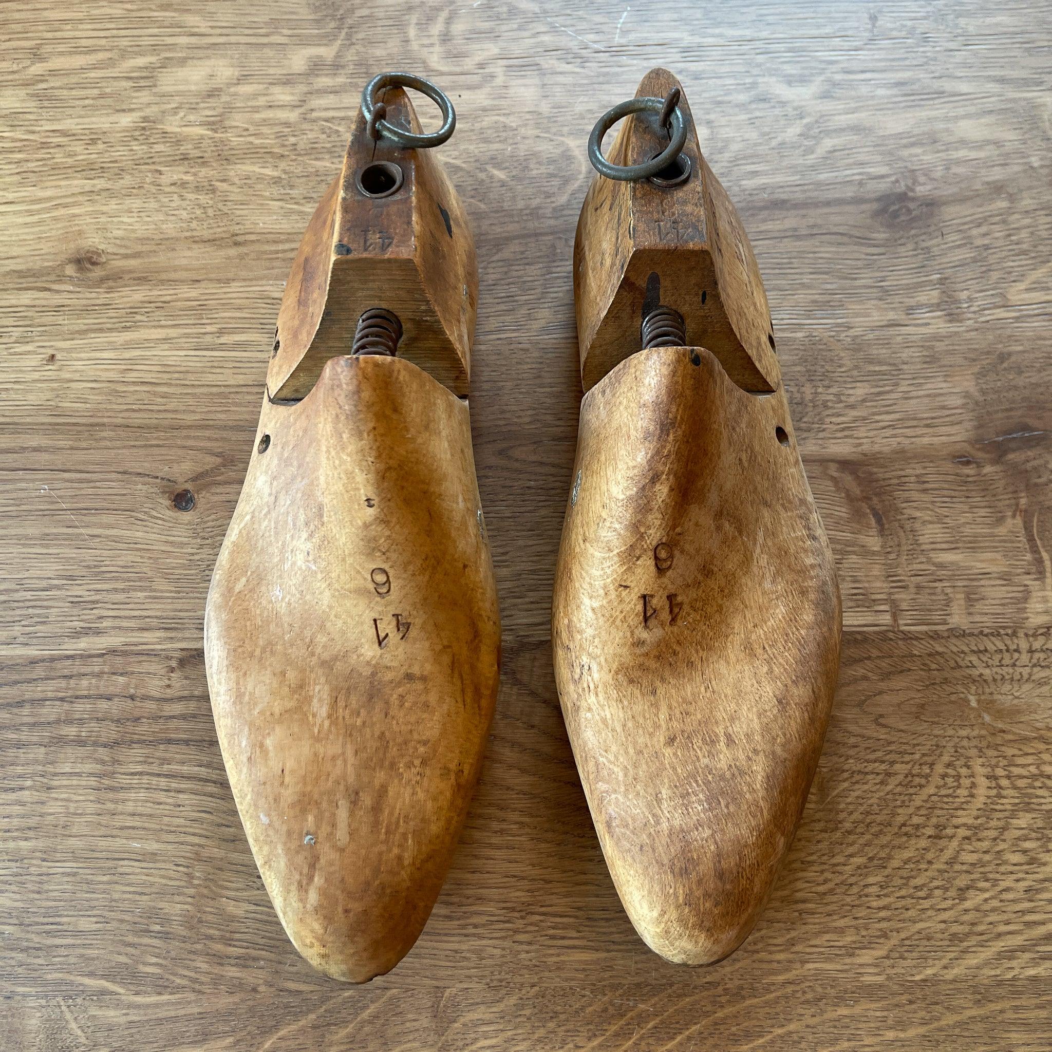 Antieke schoenspanners / mallen - The Collectionist
