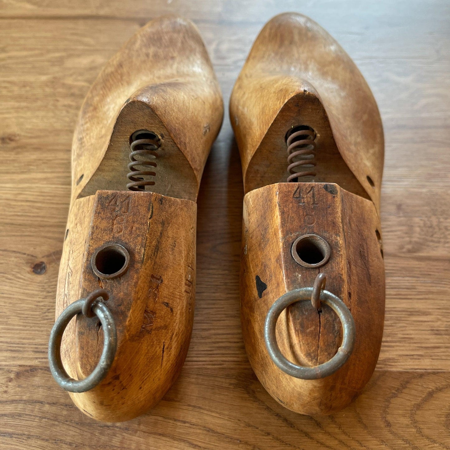 Antieke schoenspanners / mallen - Bamestra Curiosa