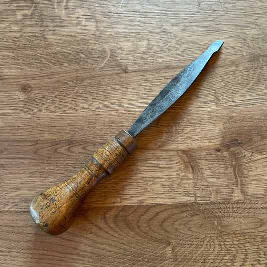 Antieke schroevendraaier - Bamestra Curiosa