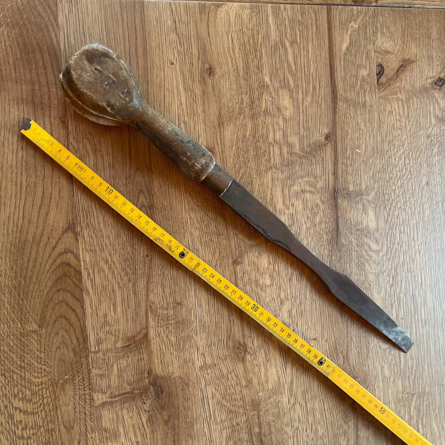 Antieke schroevendraaier - Bamestra Curiosa