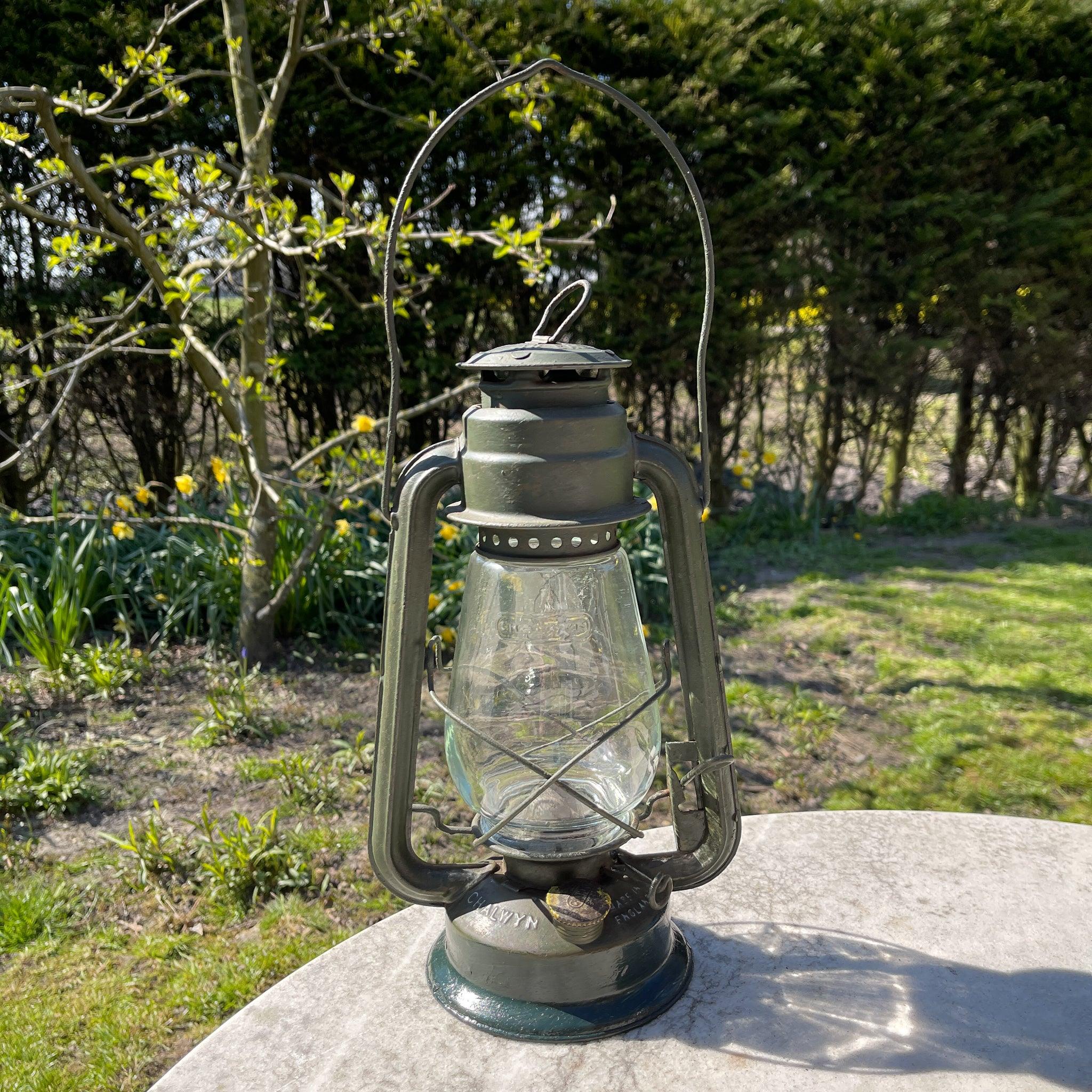 Antieke stormlantaarn petroleum lamp Chalwyn Far East - The Collectionist
