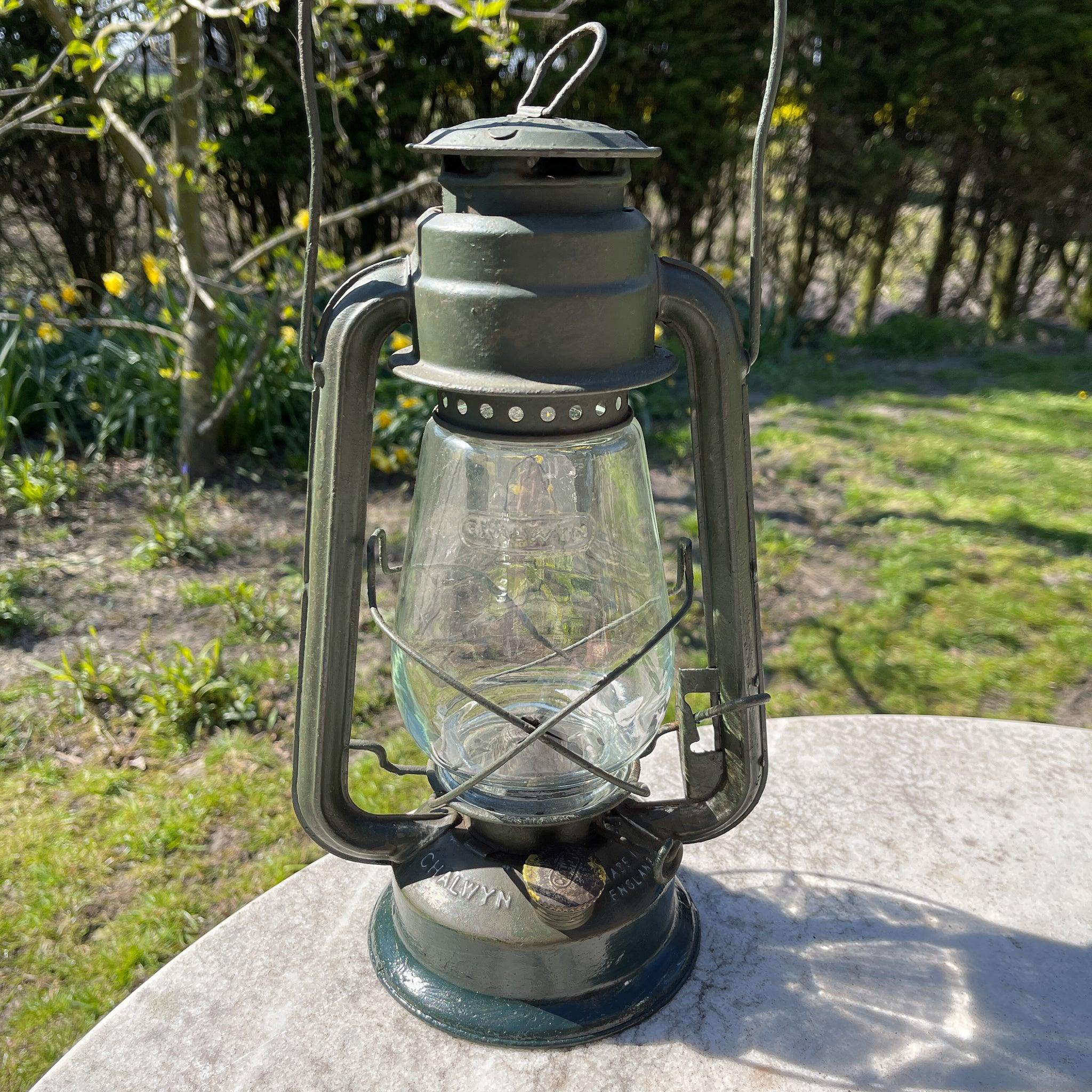 Antieke stormlantaarn petroleum lamp Chalwyn Far East - The Collectionist