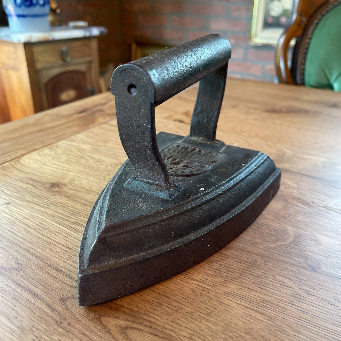 Antieke strijkbout - Bamestra Curiosa