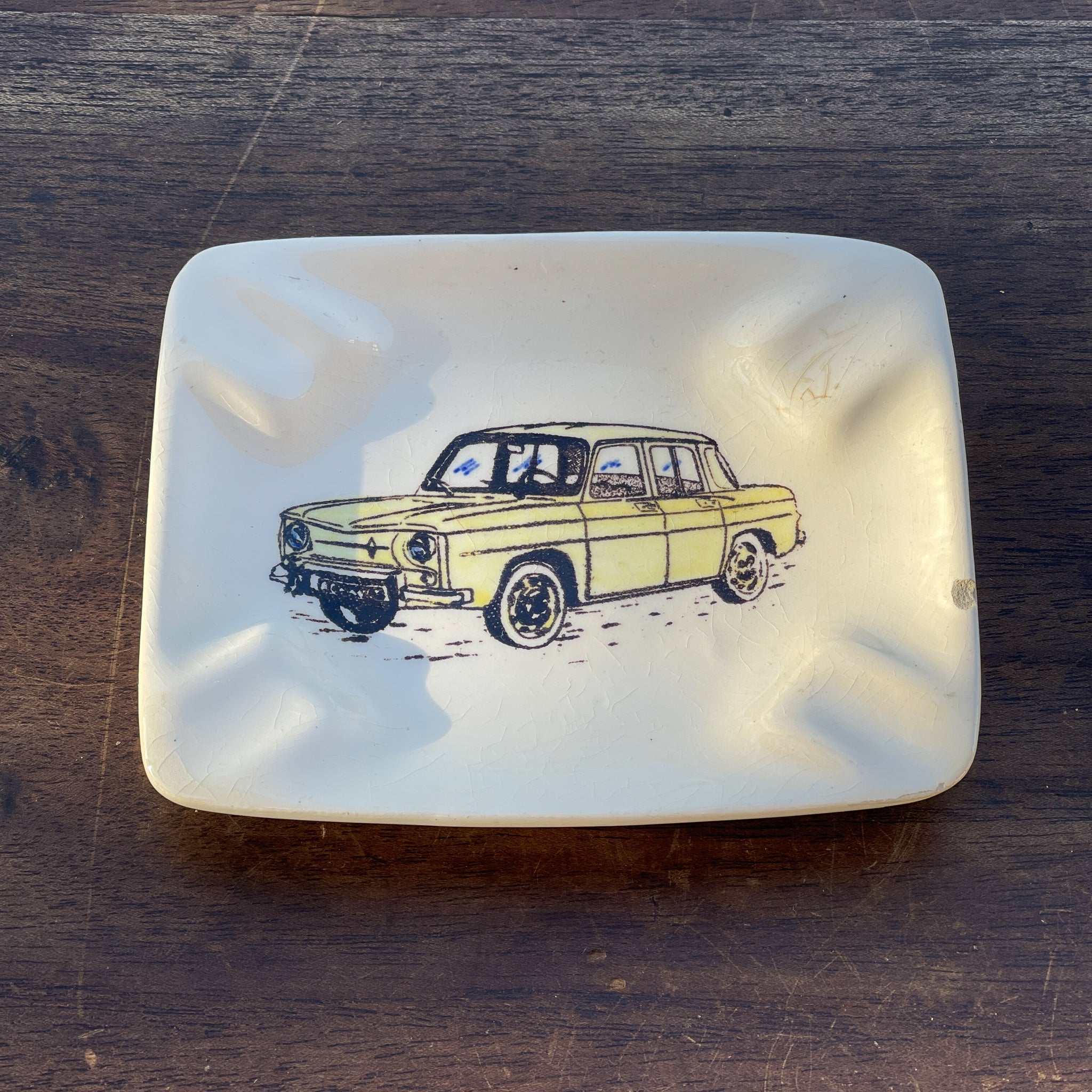 Asbak Met Afbeelding Van Een Renault - The Collectionist