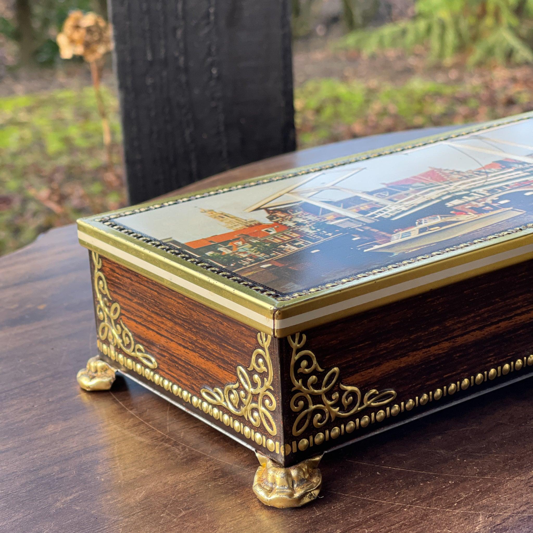 Blik met stadsgezicht van Haarlem - Bamestra Curiosa