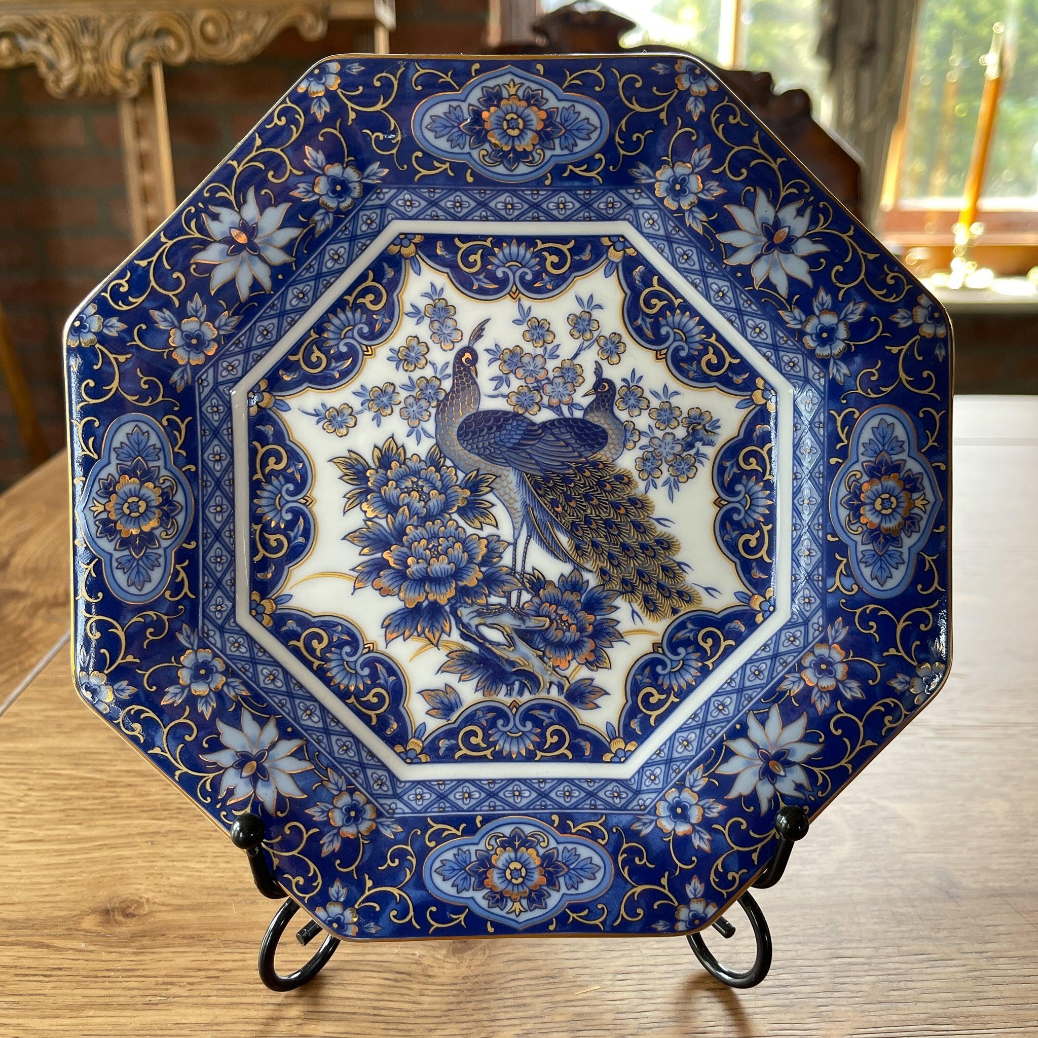 Bord met pauwen - Bamestra Curiosa