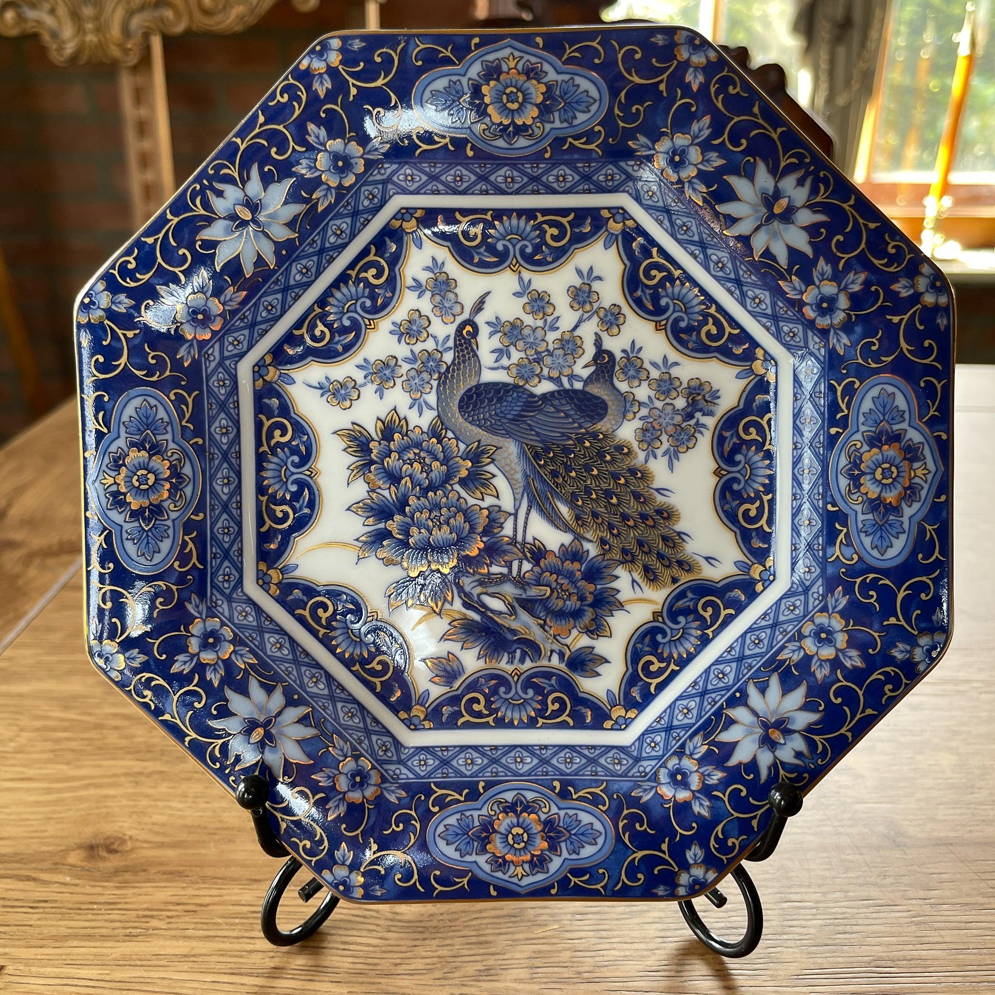 Bord met pauwen - Bamestra Curiosa