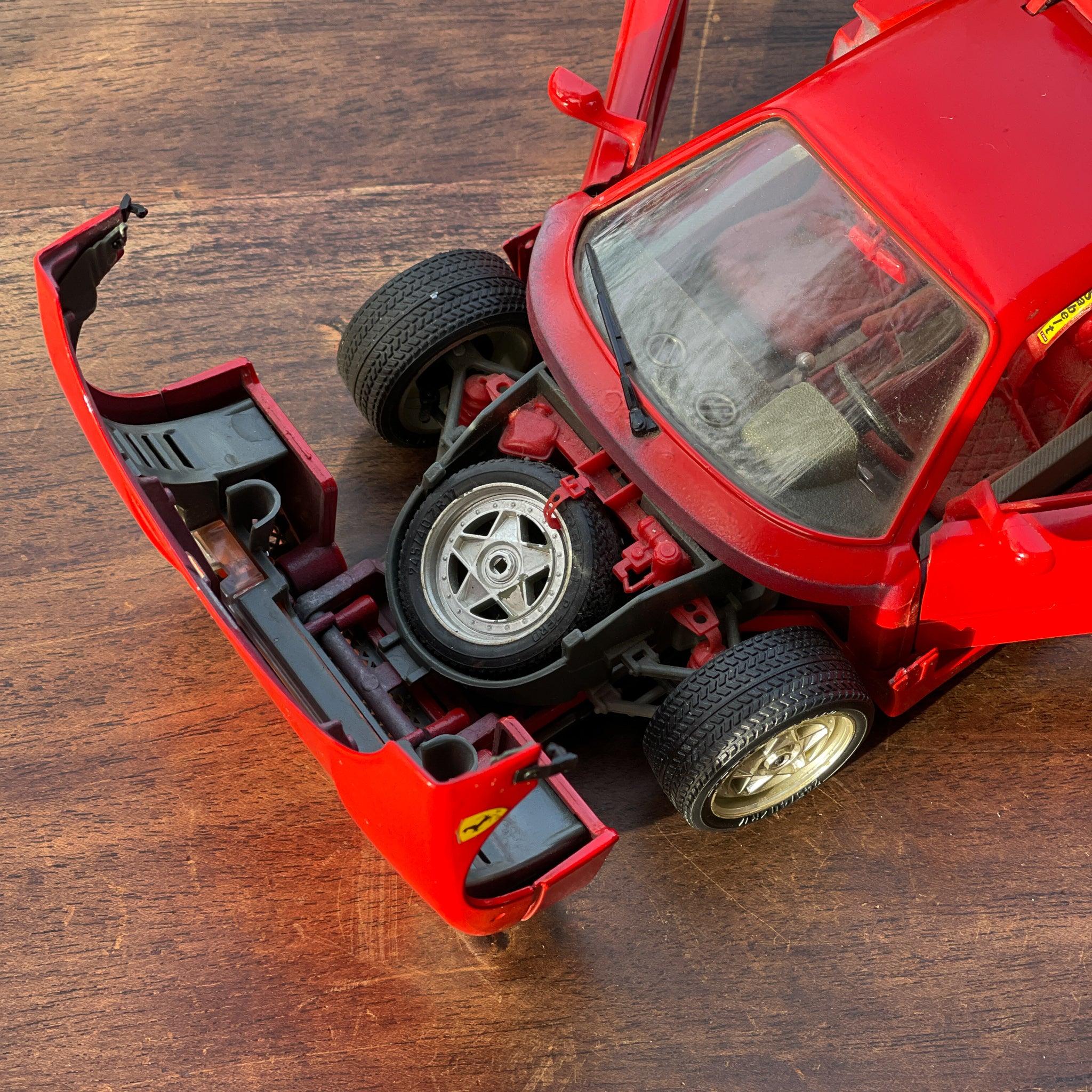 Burago Ferrari F40 schaal 1:18 (1987) - The Collectionist