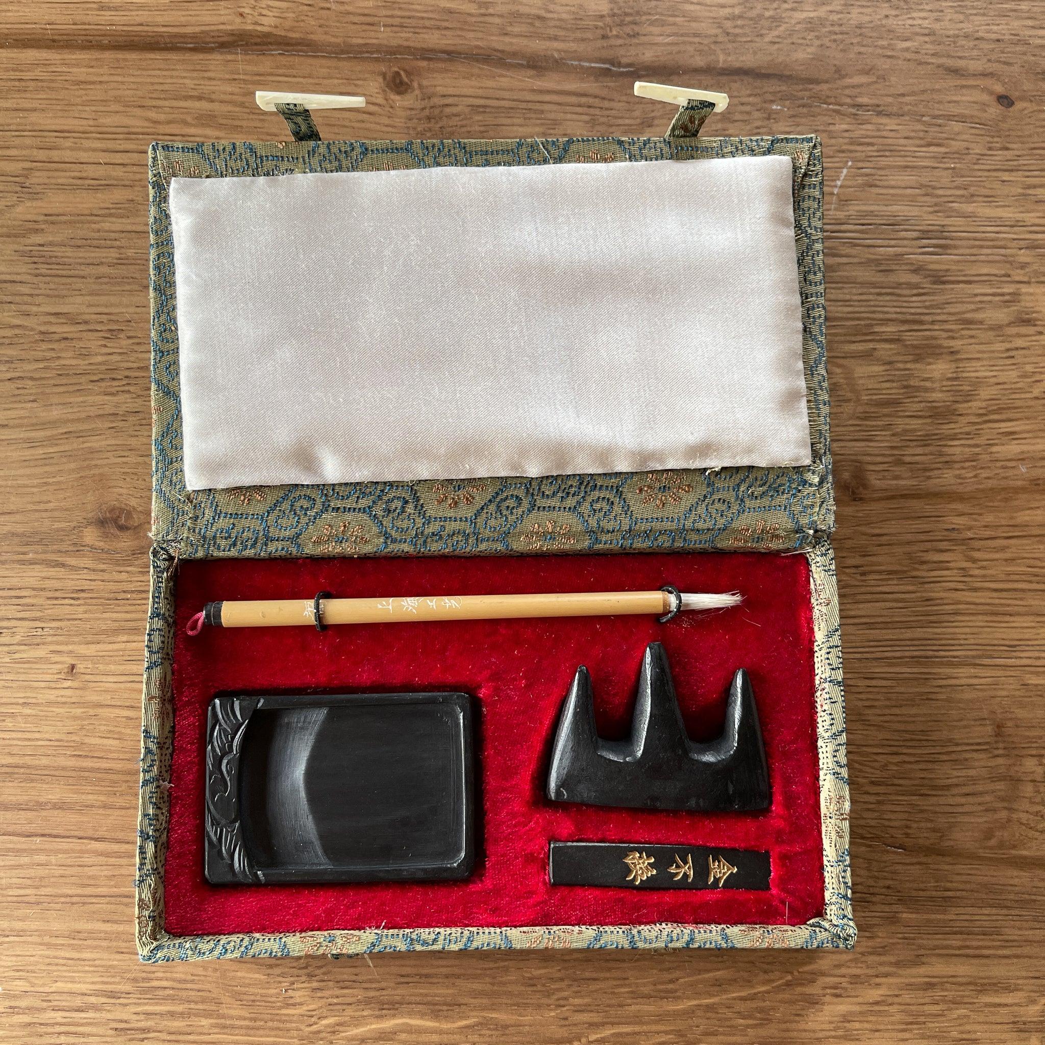 Chinese inktset - The Collectionist