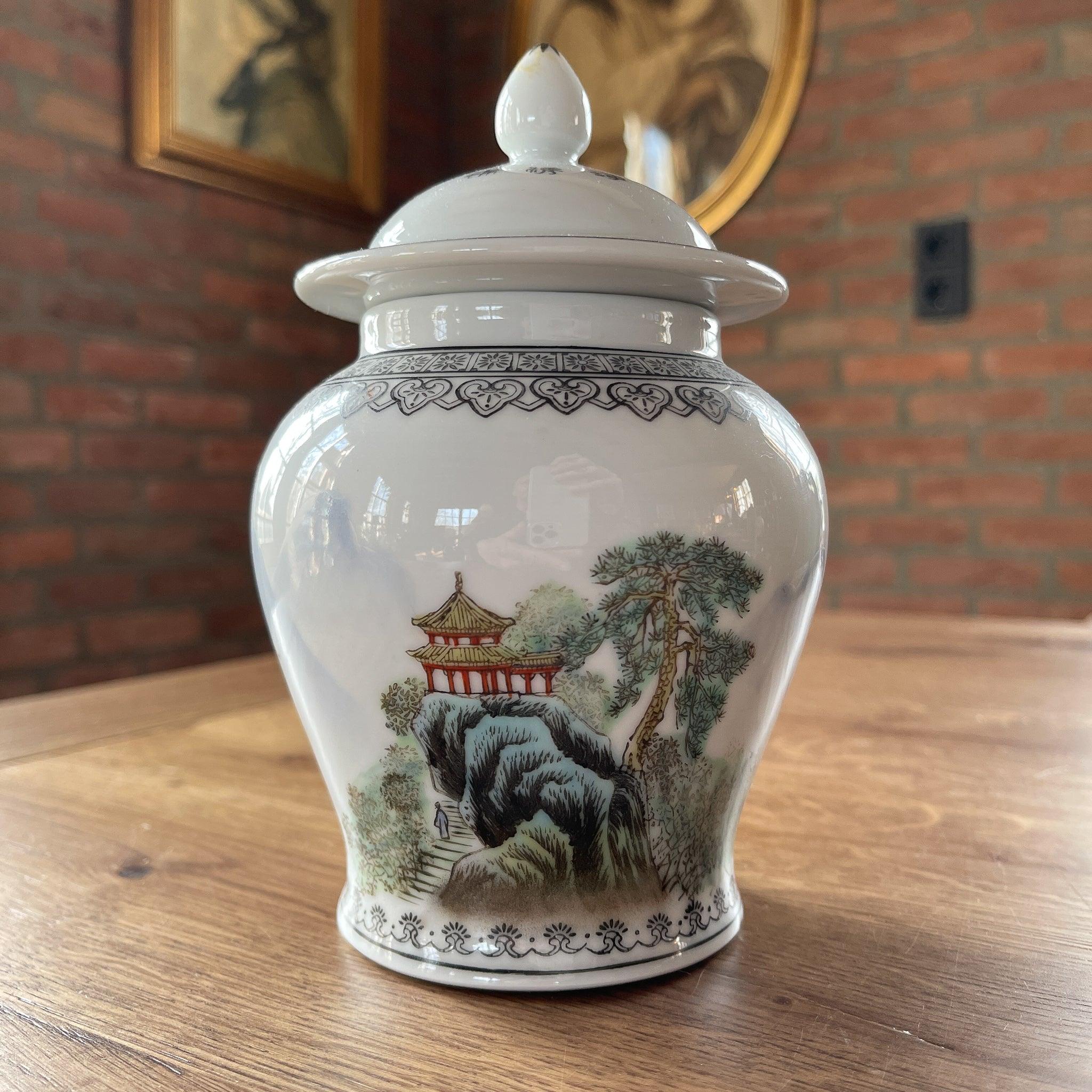 Chinese porseleinen pot met deksel - Bamestra Curiosa