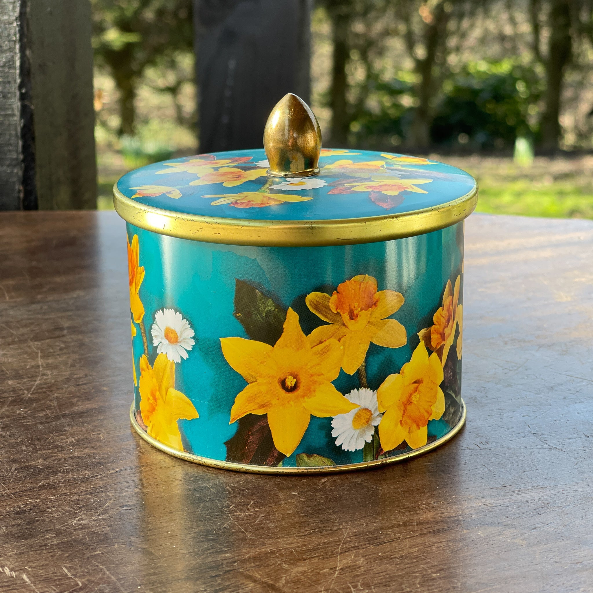 Cote D'or Blik Met Narcissen en Margrieten - The Collectionist