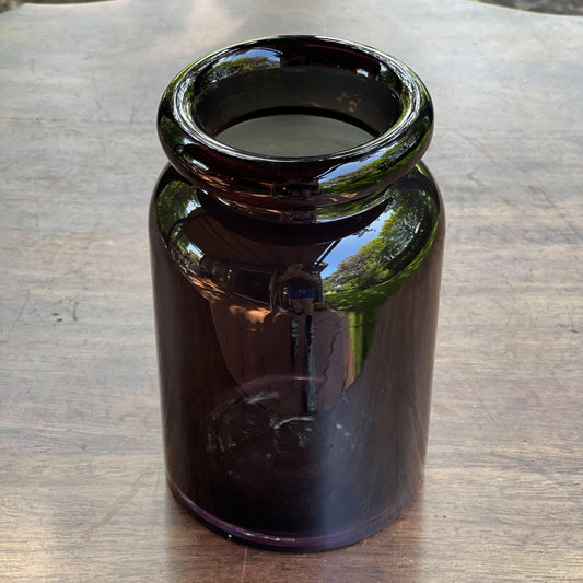 Donkere glazen vaas - Bamestra Curiosa