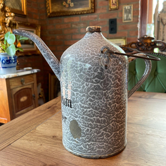 Emaille 3 liter petroleumkan - Bamestra Curiosa