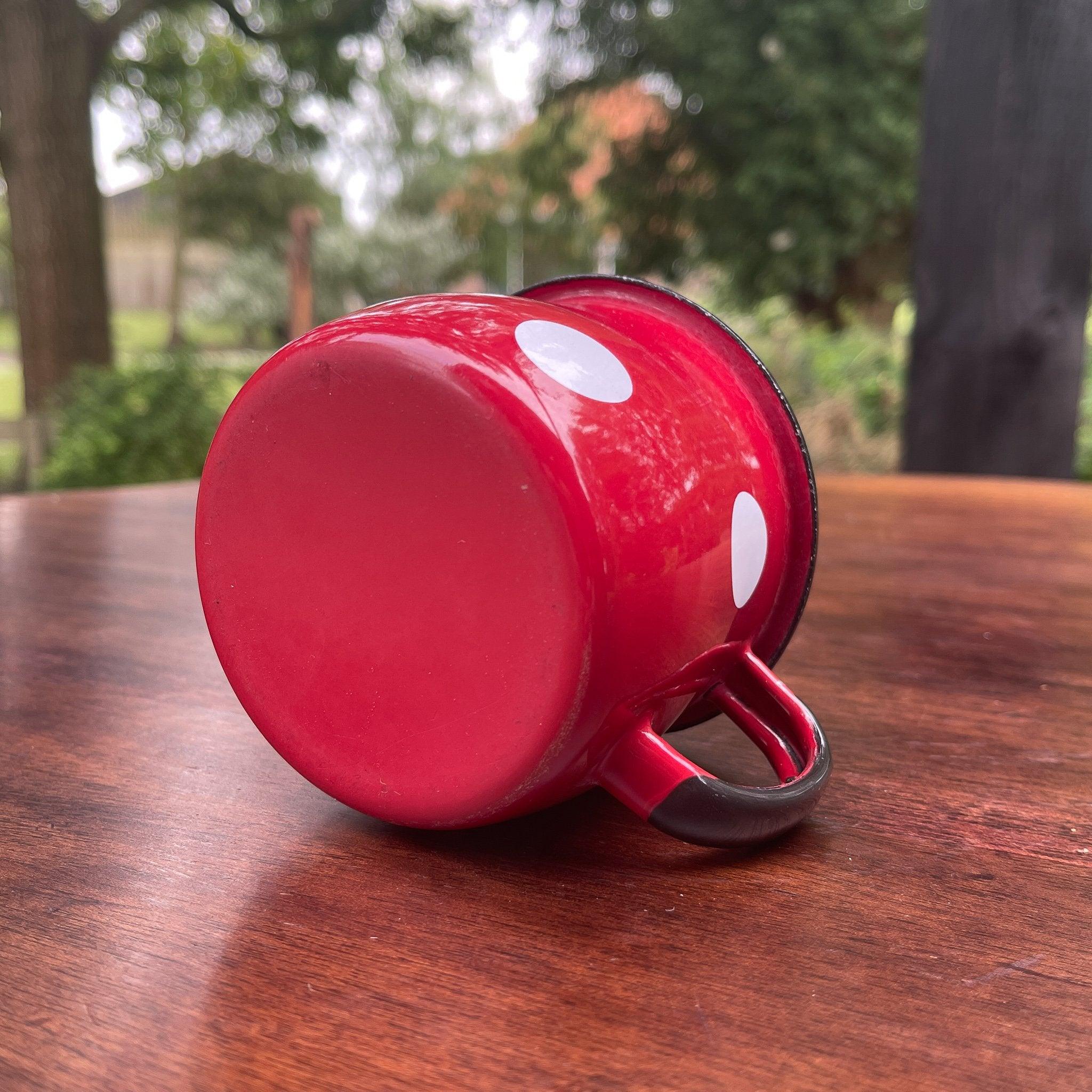 Emaille beker rood met witte stippen - The Collectionist