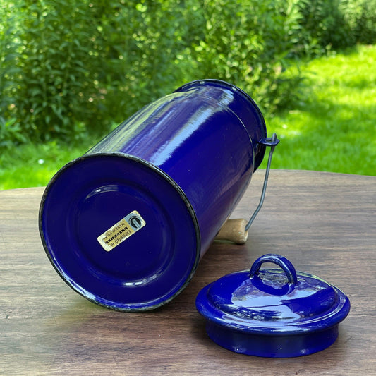 Emaille melkbus - Bamestra Curiosa