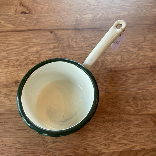 Emaille steelpannetje wit met groen - Bamestra Curiosa