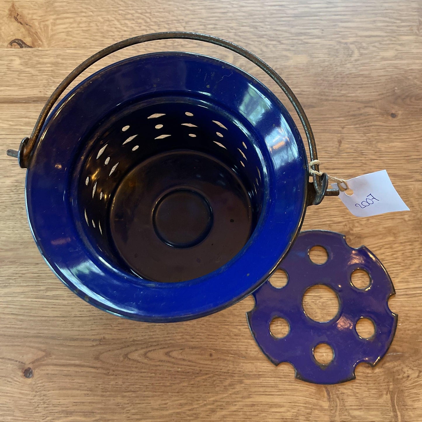 Emaille theepot warmhouder - Bamestra Curiosa