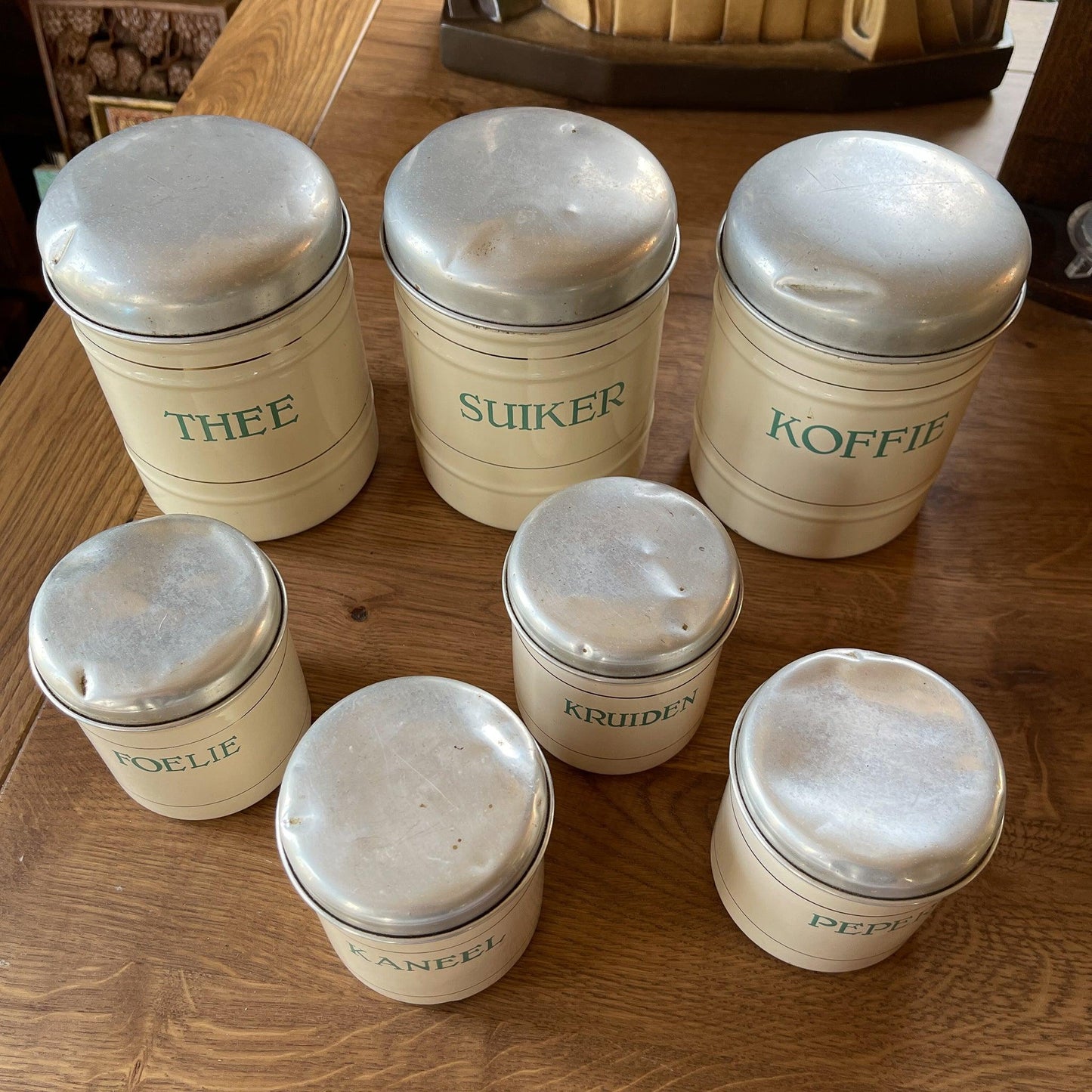 Emaille voorraadbussen 7 stuks - Bamestra Curiosa