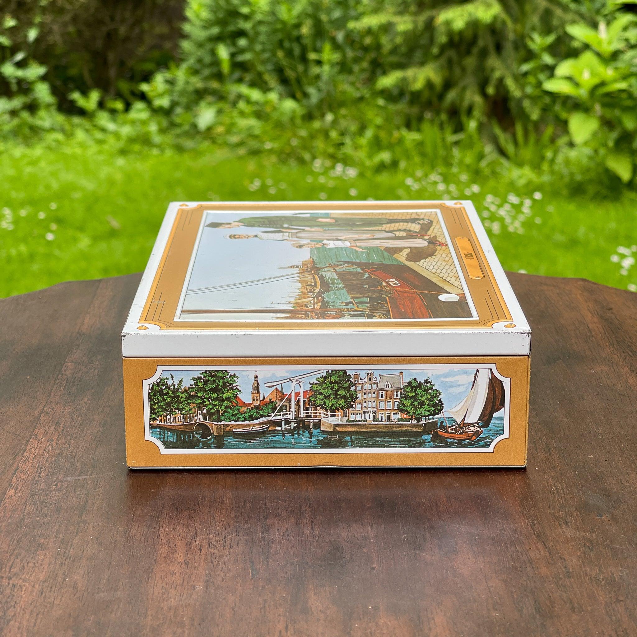 Enkhuizer Banket blik - The Collectionist