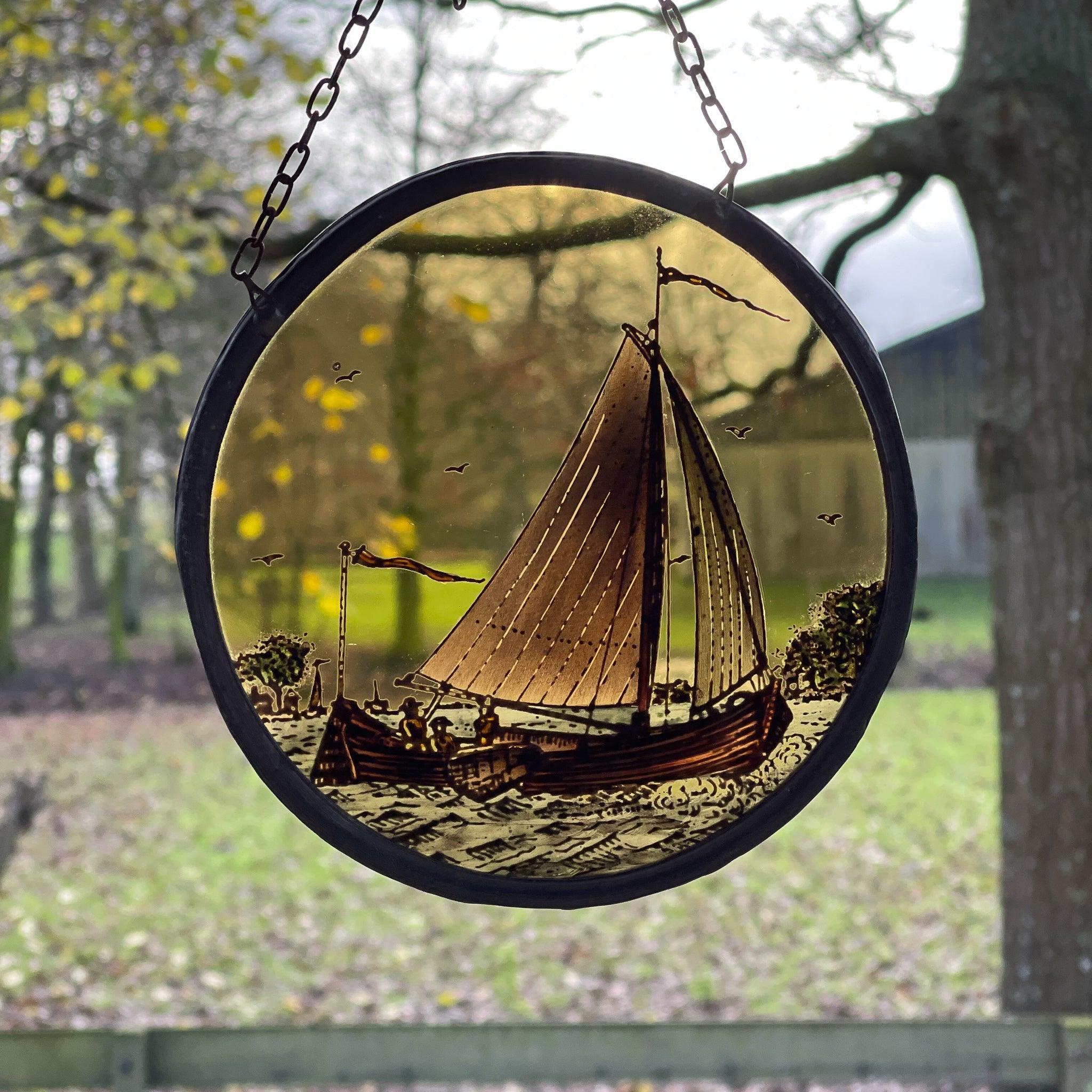 Glas in lood raamhanger Schip - The Collectionist