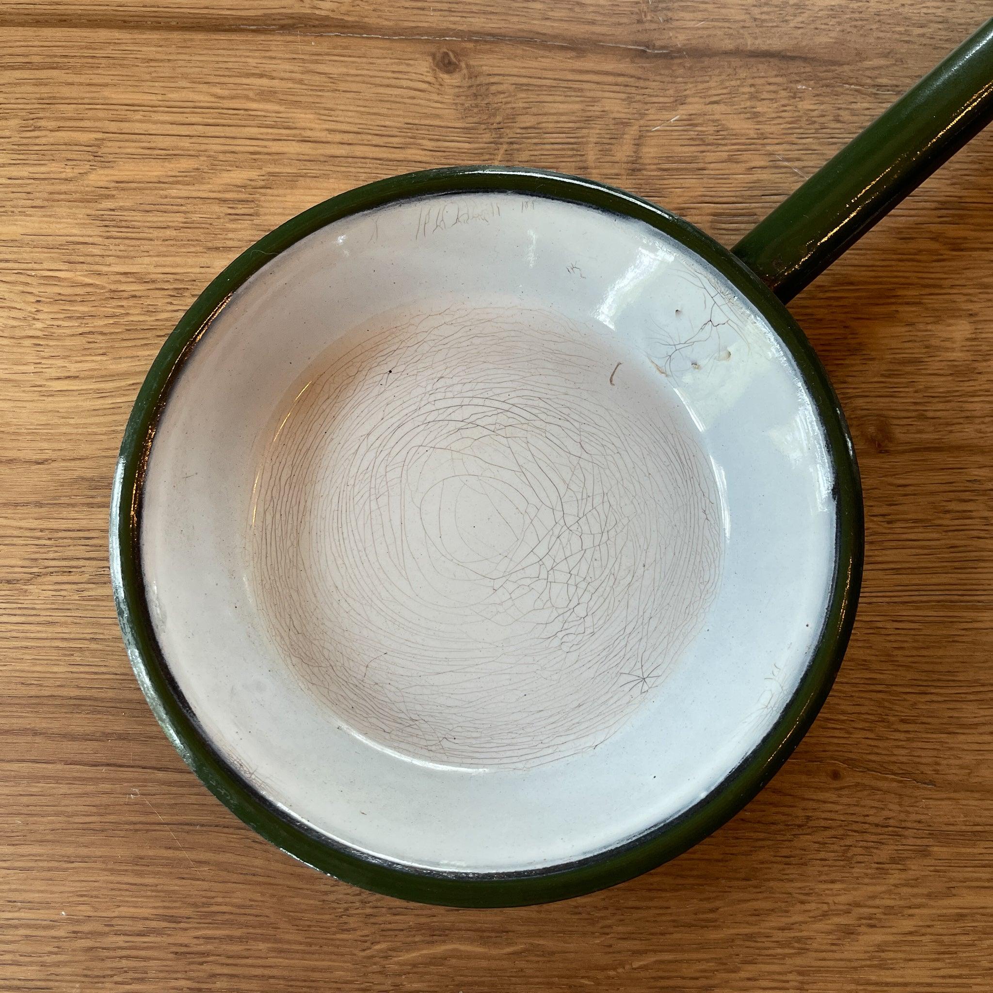 Groene emaille koekenpannetje - The Collectionist