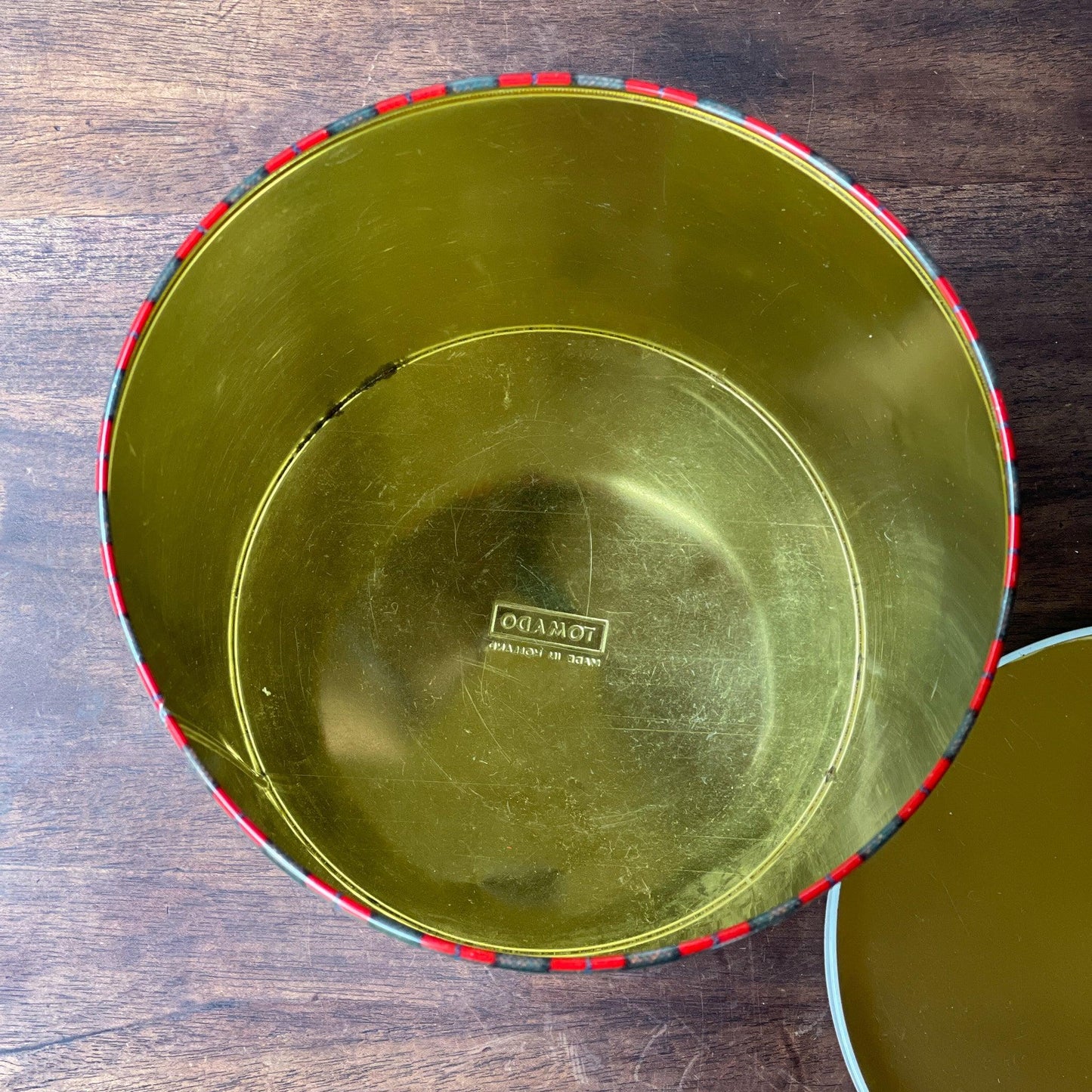 Groot rond blik van Tomado - Bamestra Curiosa