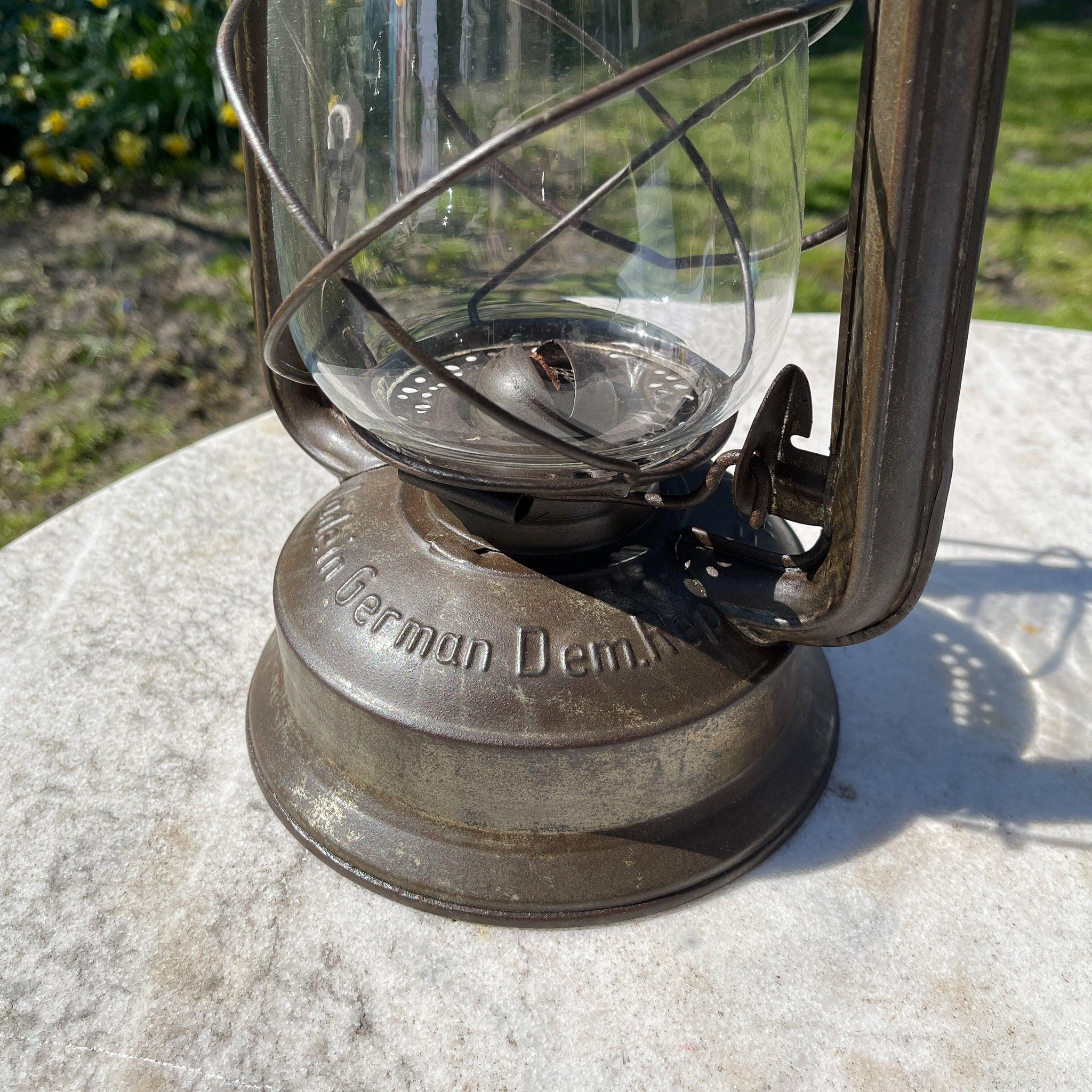 Grote antieke Frowo 340 stormlantaarn petroleum lamp - The Collectionist