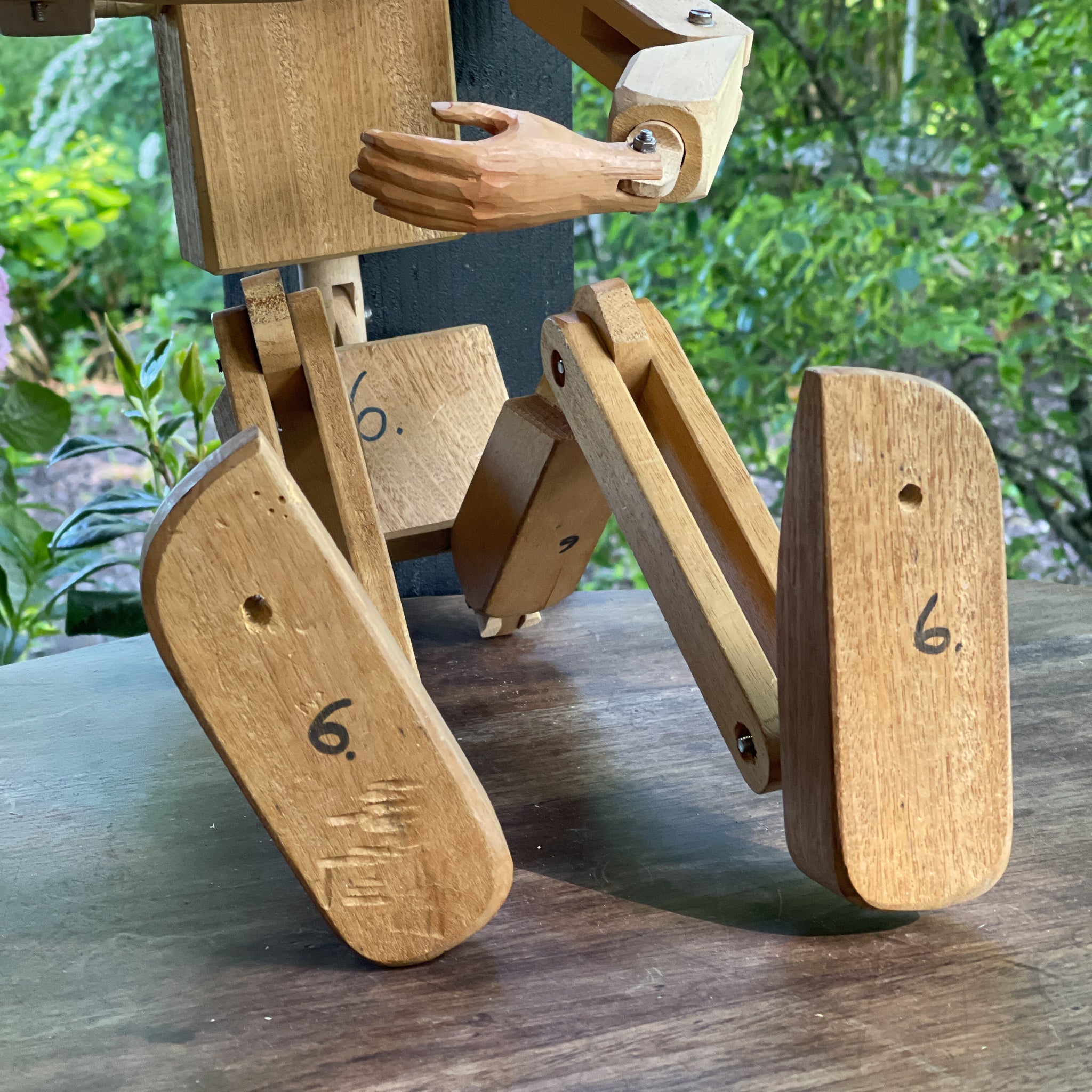 Grote handgesneden houten marionet / articulerende studiepop – mannelijk model – 90 cm - The Collectionist