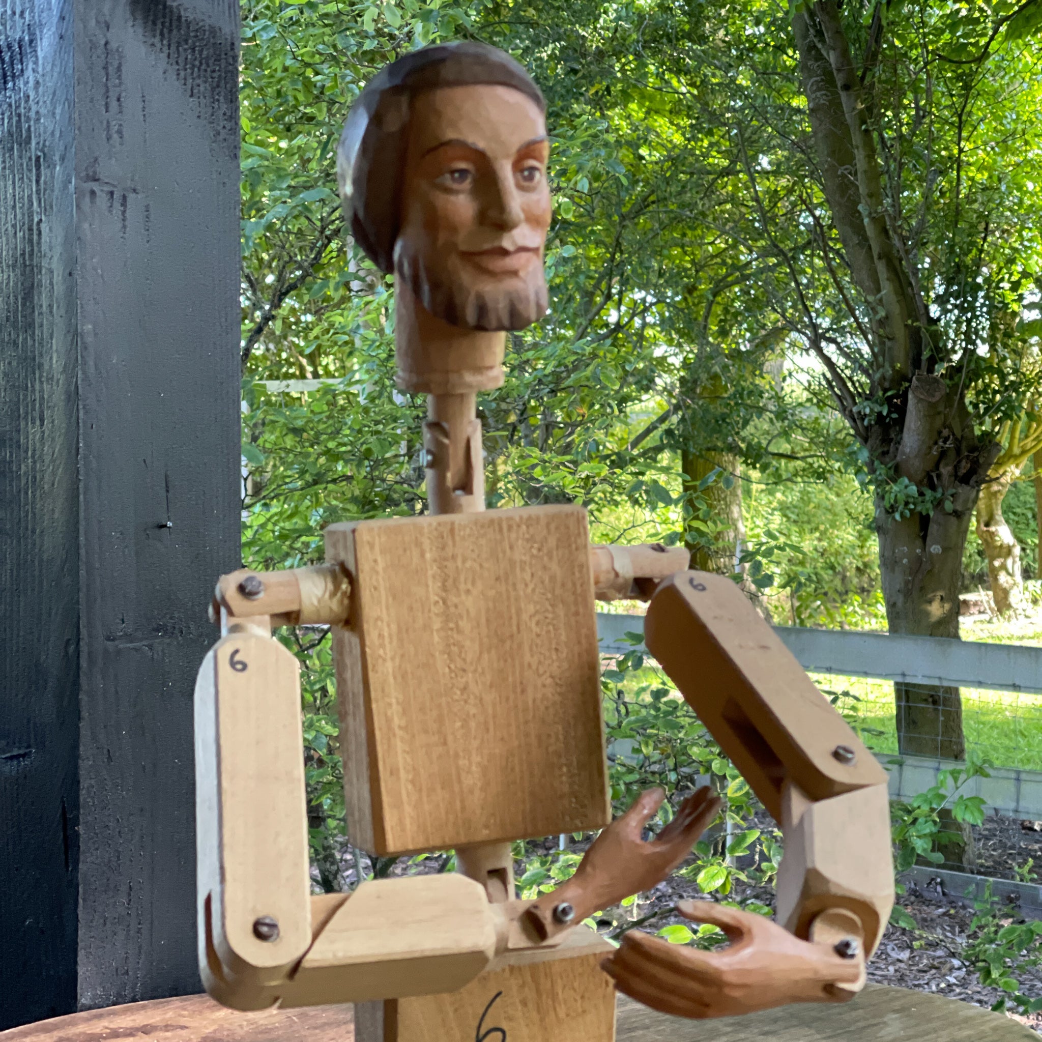 Grote handgesneden houten marionet / articulerende studiepop – mannelijk model – 90 cm - The Collectionist