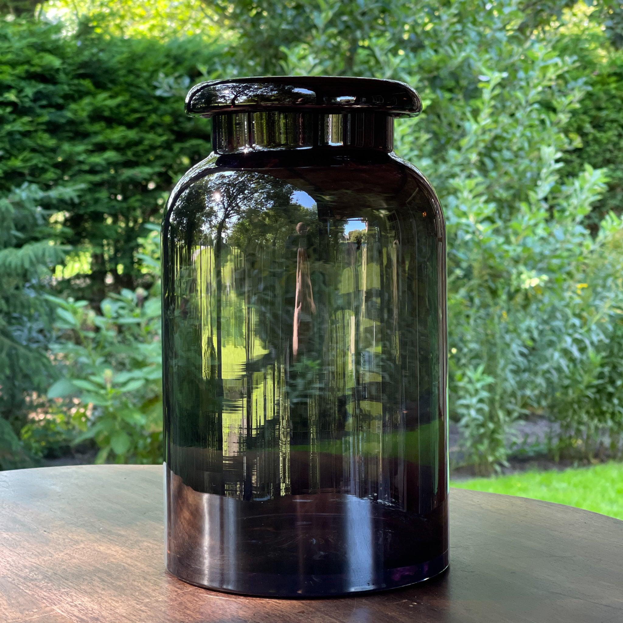 Grote vaas van donker glas - The Collectionist