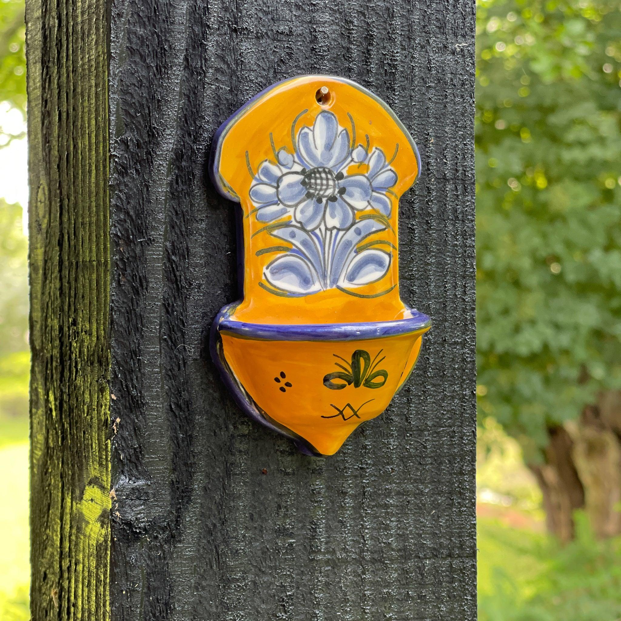 Handgeschilderd aardewerk wijwater bakje - The Collectionist