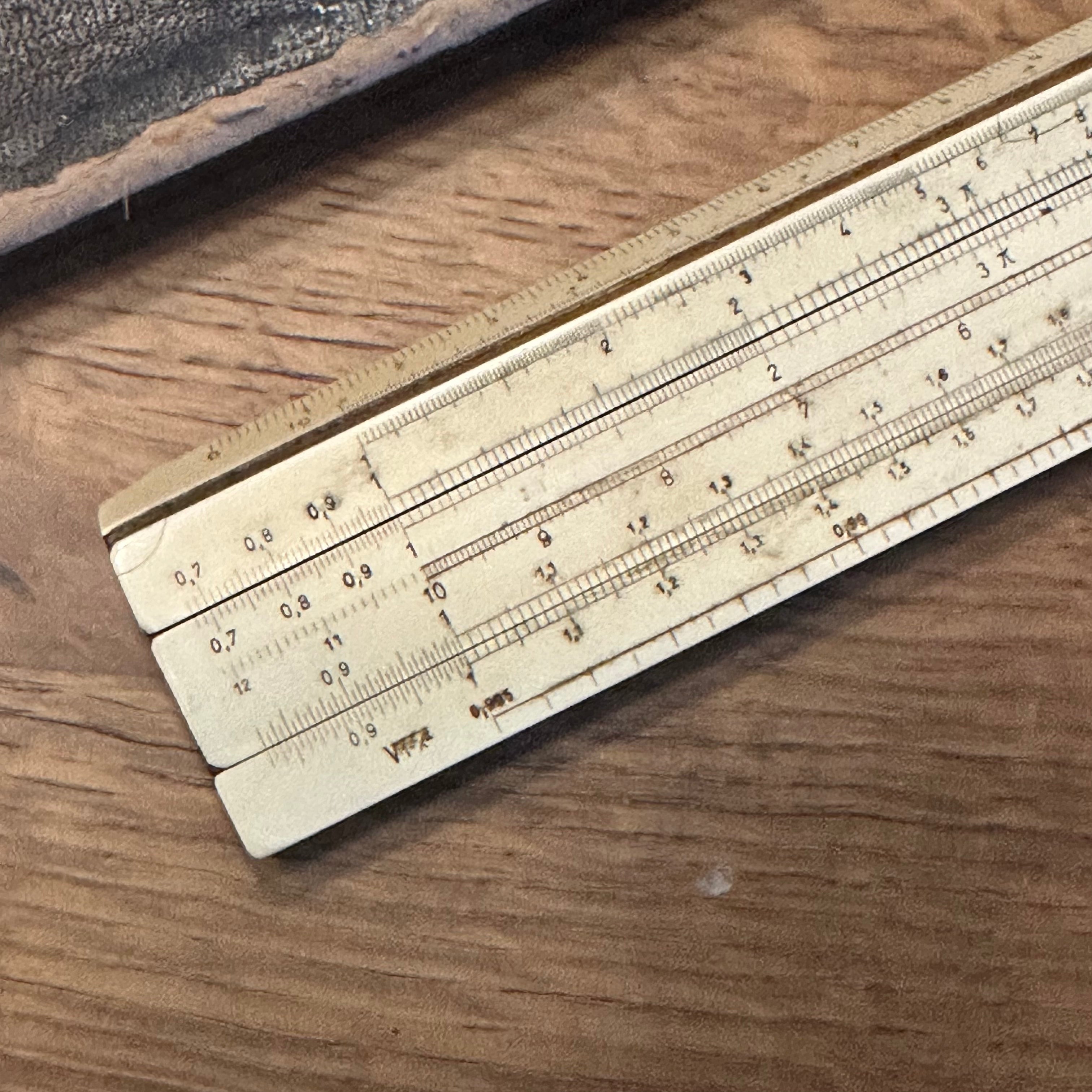 Albert Nestler schuifliniaal No 21 The Collectionist