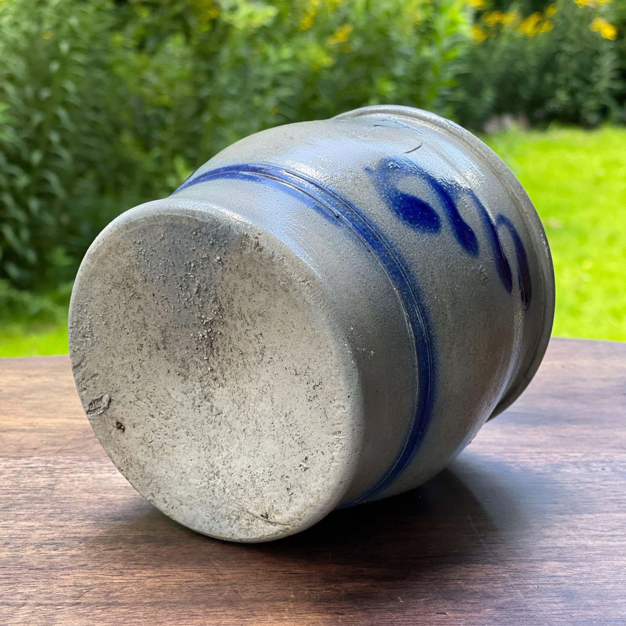 Keuls aardewerk zout pot - The Collectionist