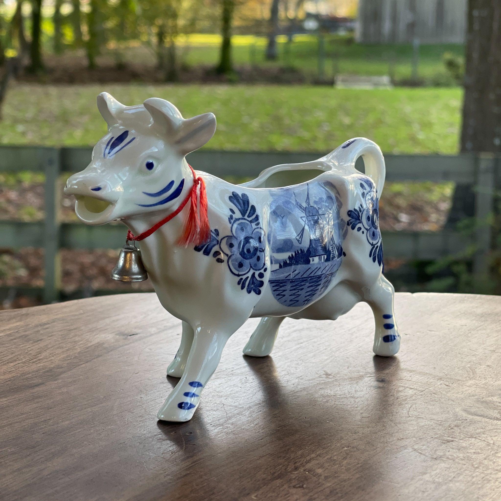 Koe melkkan in Delfts Blauw - The Collectionist