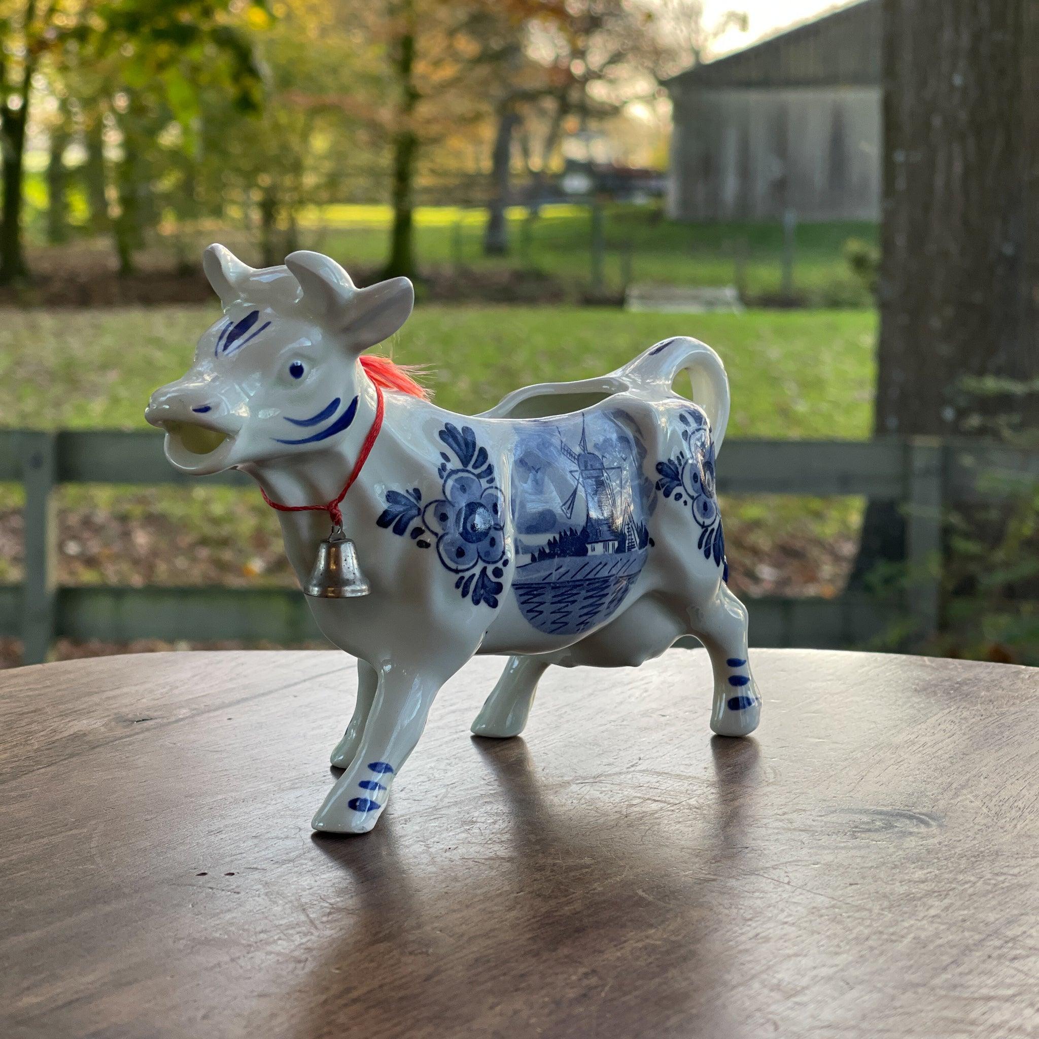 Koe melkkan in Delfts Blauw - The Collectionist