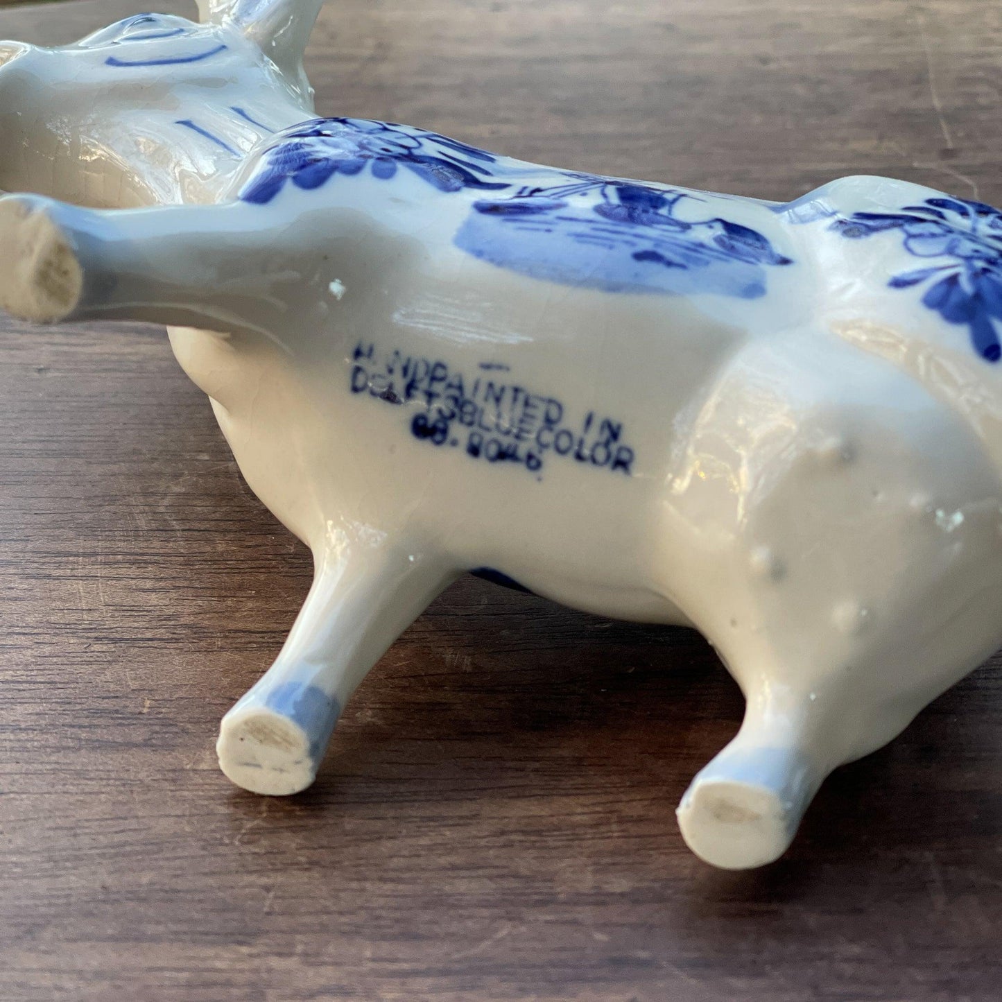 Koe melkkan in handgeschilderd Delfts Blauw - The Collectionist