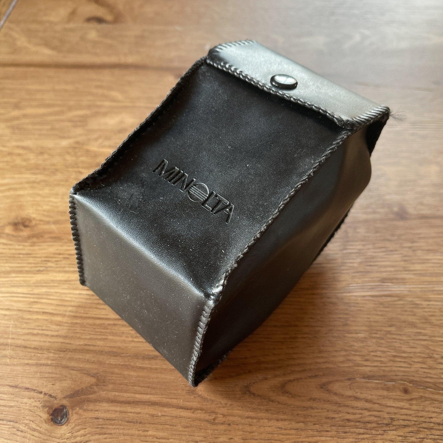 Minolta Program 2800 AF flitser - Bamestra Curiosa