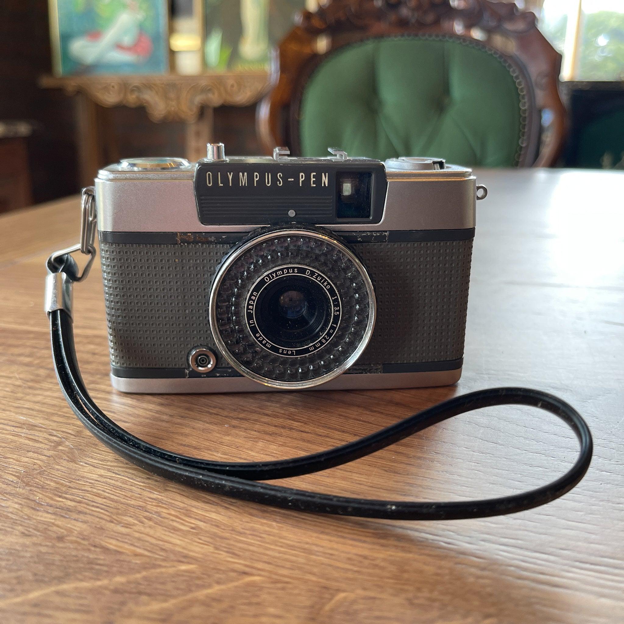 Olympus Pen EE - 2 camera - The Collectionist