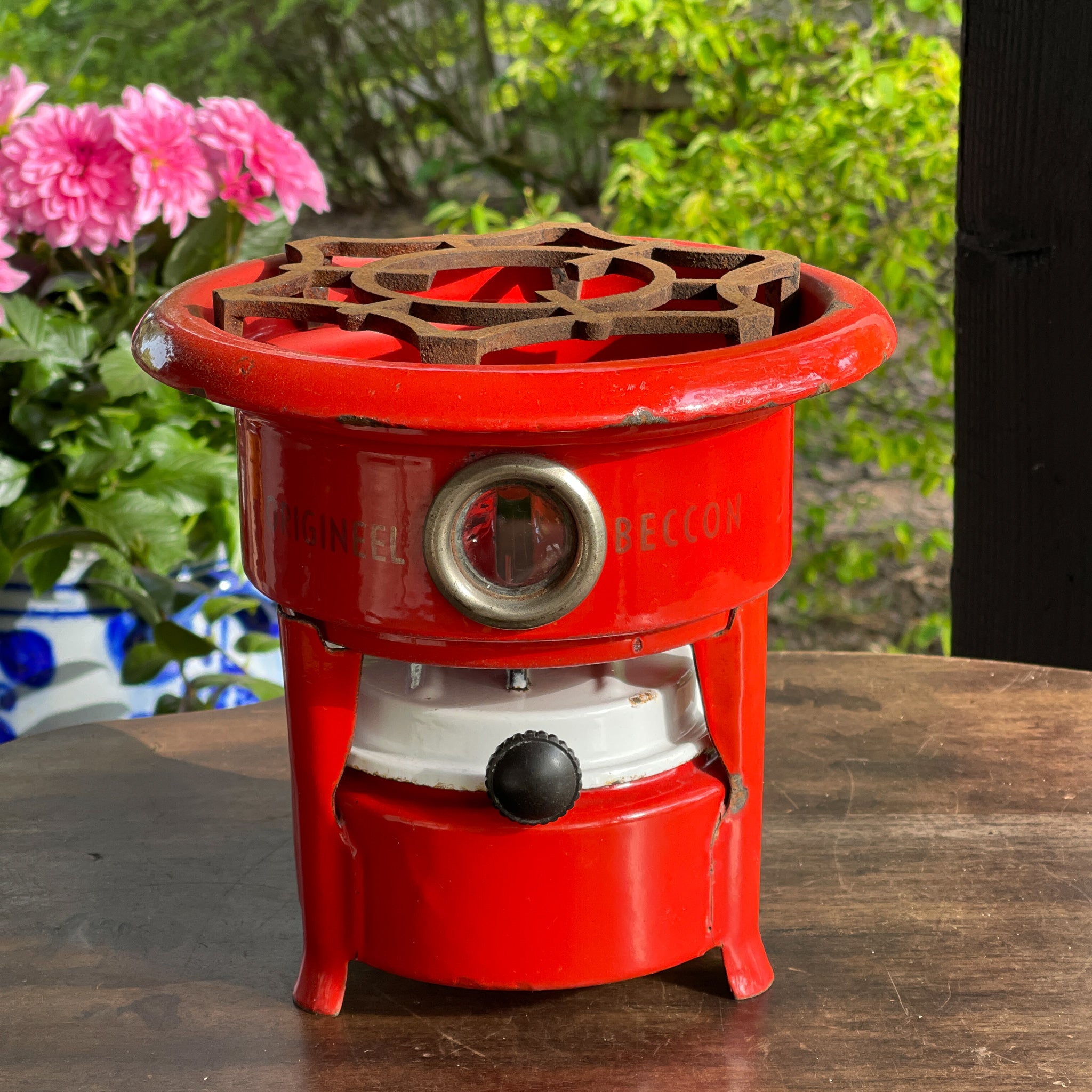 Rode Beccon Petroleumstel 1 Pits - The Collectionist