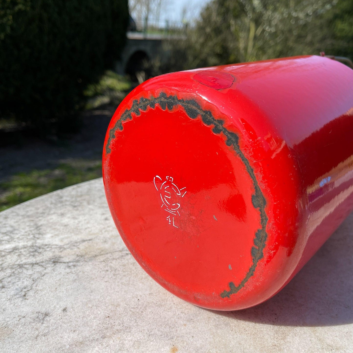 Rode emaille melkbus met deksel 4 liter - Bamestra Curiosa