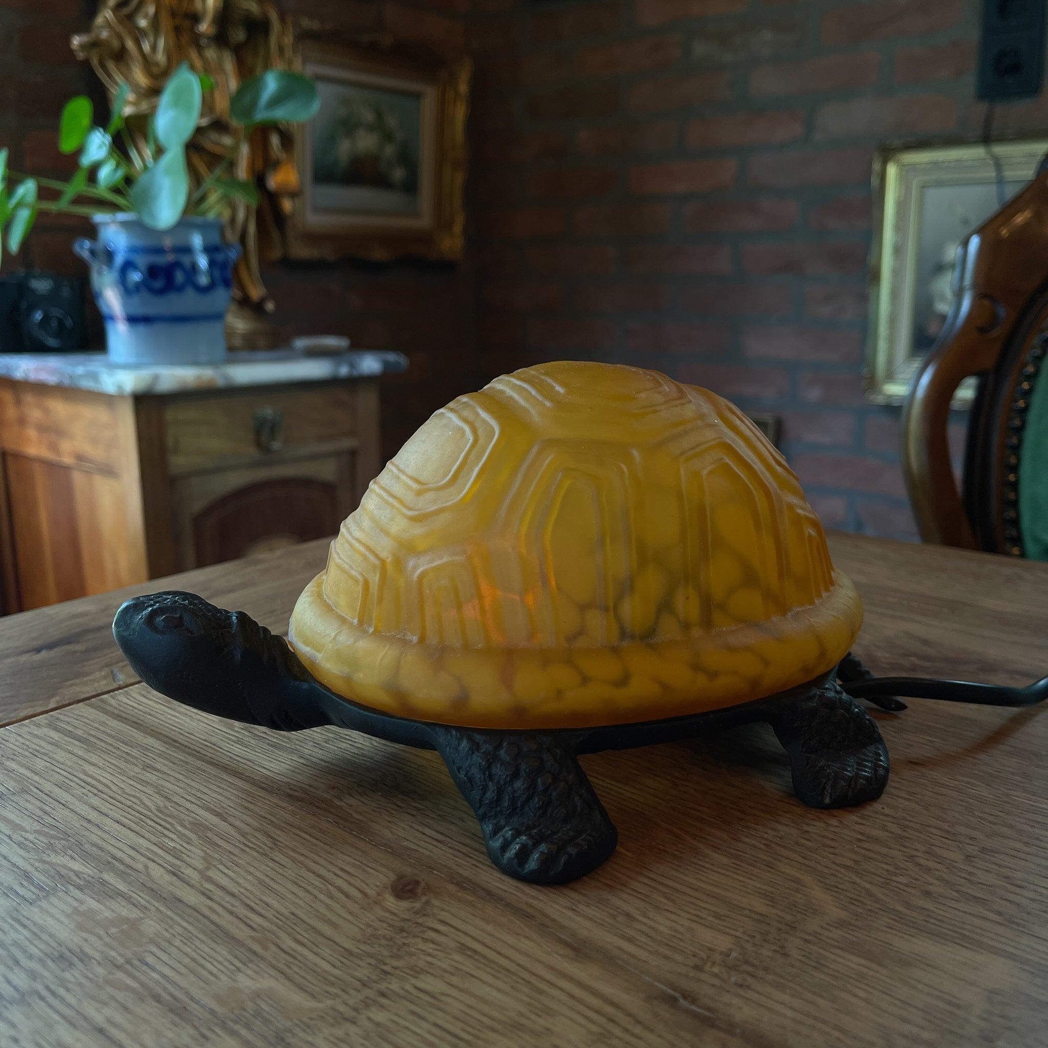 Schildpad lamp van metaal & glas - The Collectionist