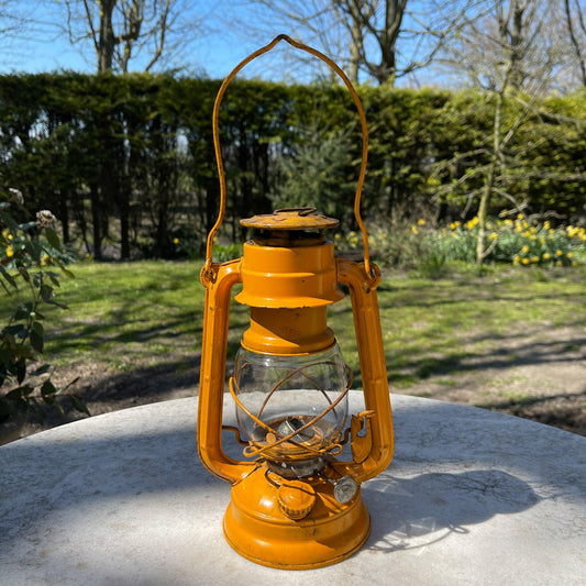 Stormlantaarn Made in Japan No 400 - Bamestra Curiosa