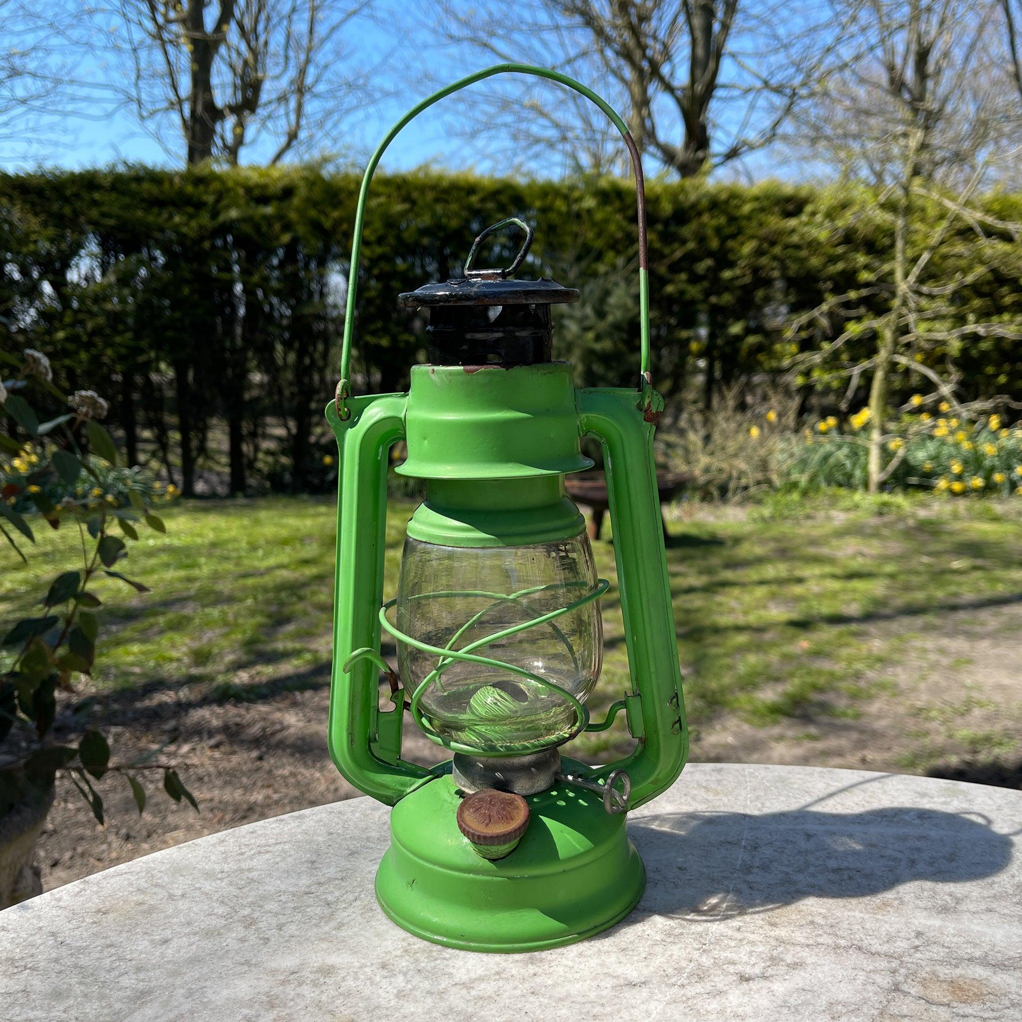 Stormlantaarn petroleum lamp 291 - The Collectionist