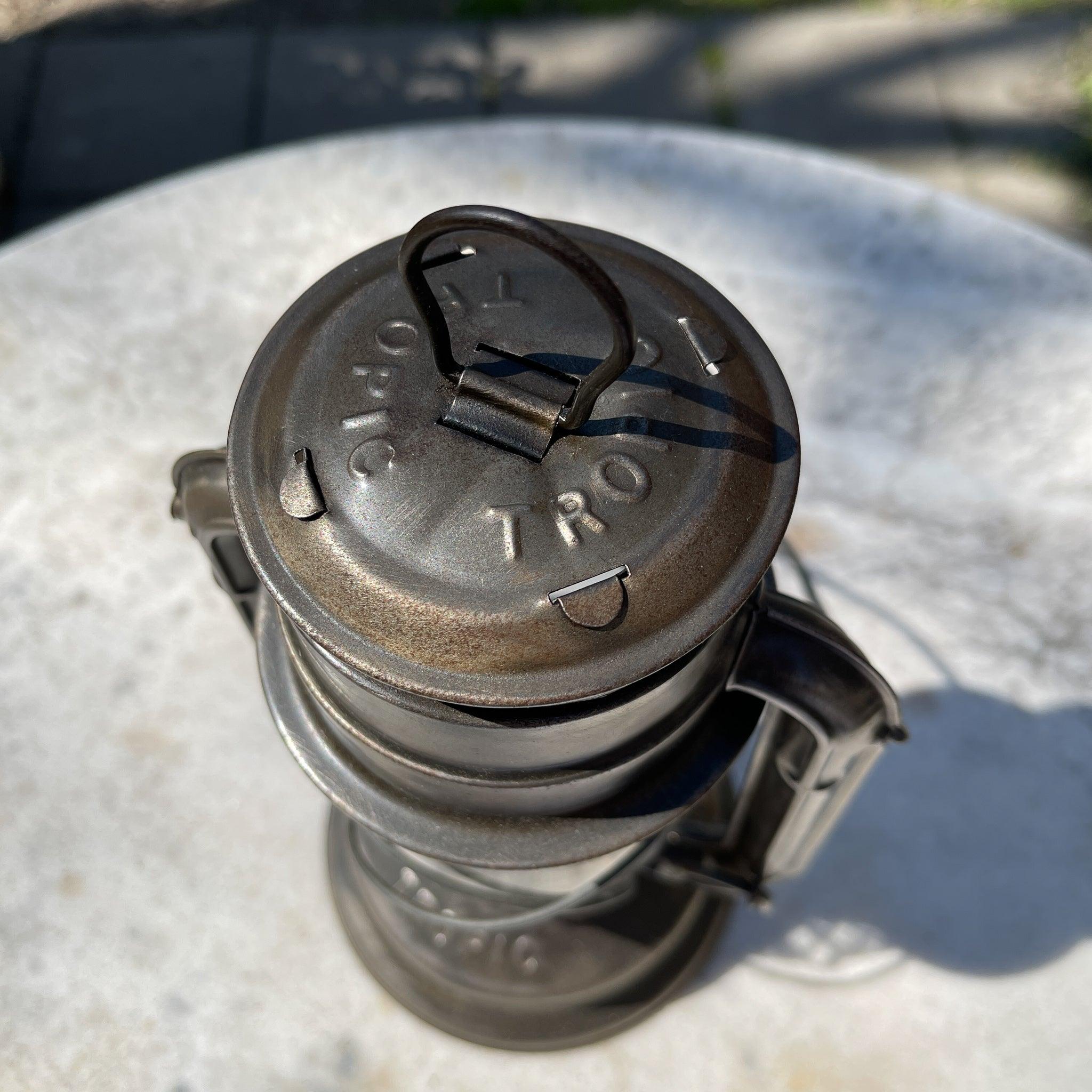 Stormlantaarn petroleum lamp Chalwyn Tropic - The Collectionist