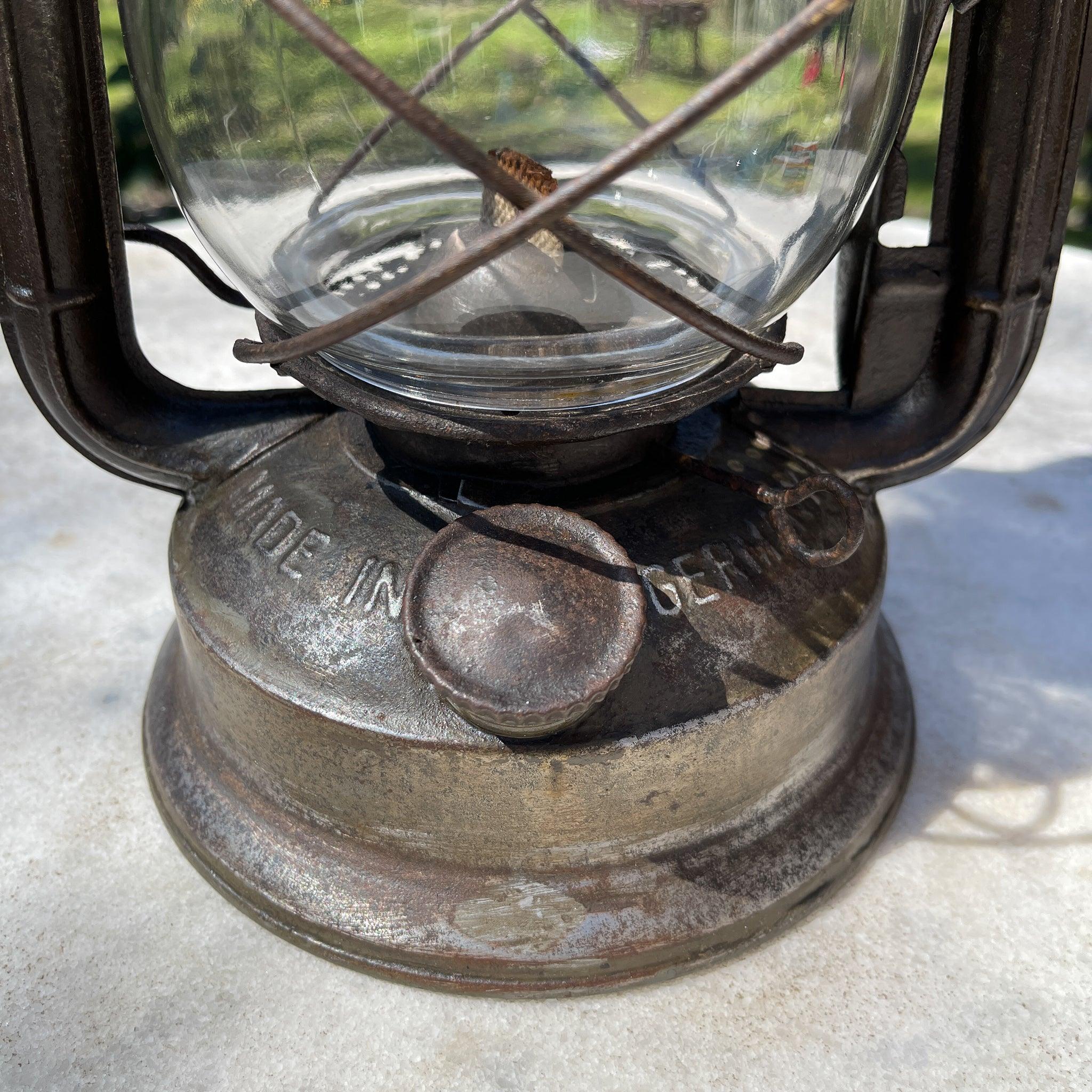 Stormlantaarn petroleum lamp Frowo No 240 - The Collectionist