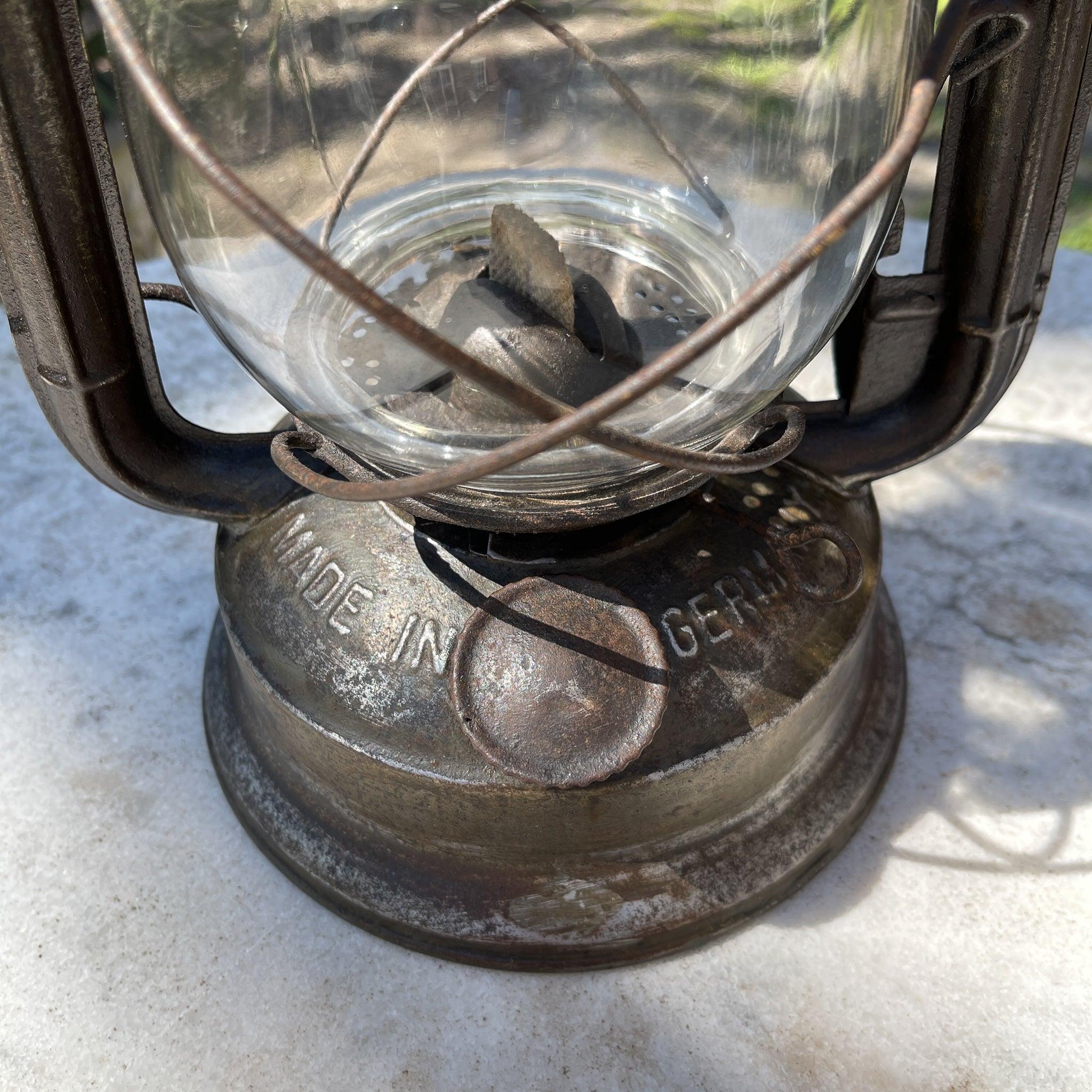 Stormlantaarn petroleum lamp Frowo No 240 - The Collectionist