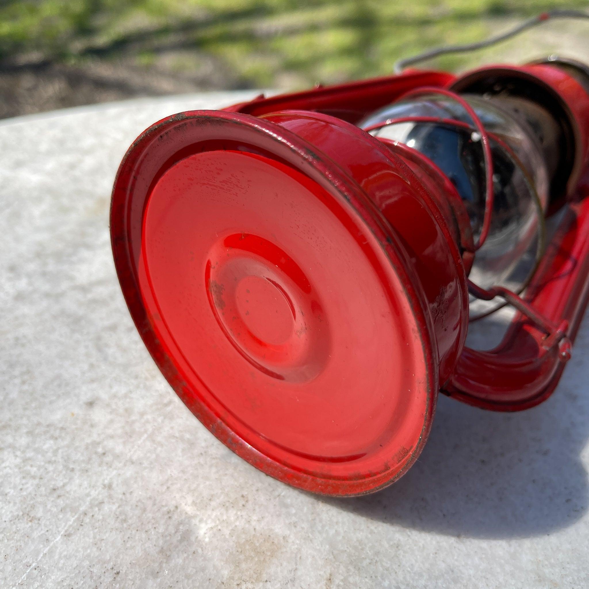 Stormlantaarn petroleum lamp Guangzhou HM103 - The Collectionist