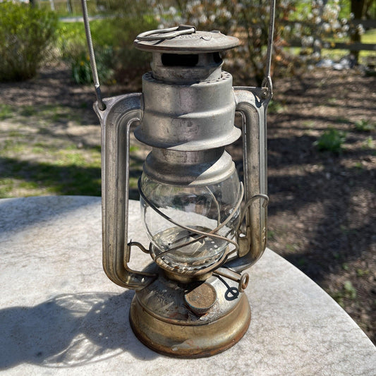 Stormlantaarn petroleum lamp Meva 863 - Bamestra Curiosa